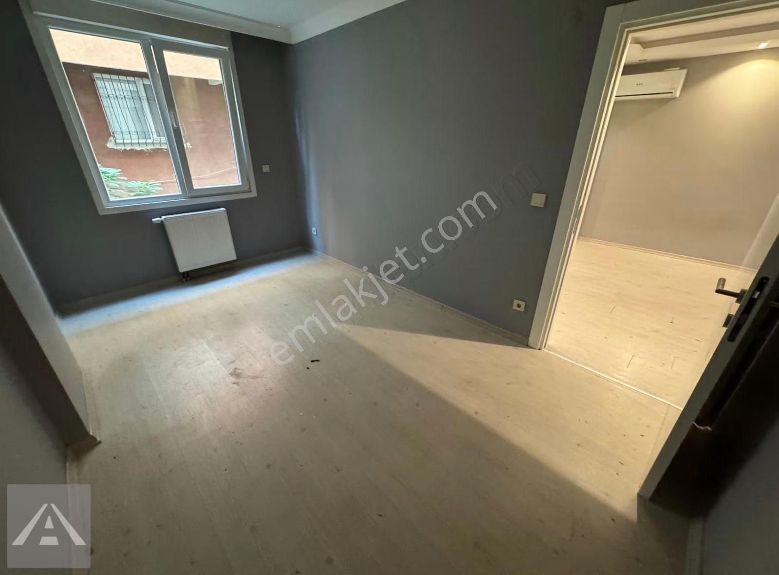 Altıntepede 6 Yıllık Binada Katta Balkonlu Boş Emsalsiz 1+1 - Görsel 7