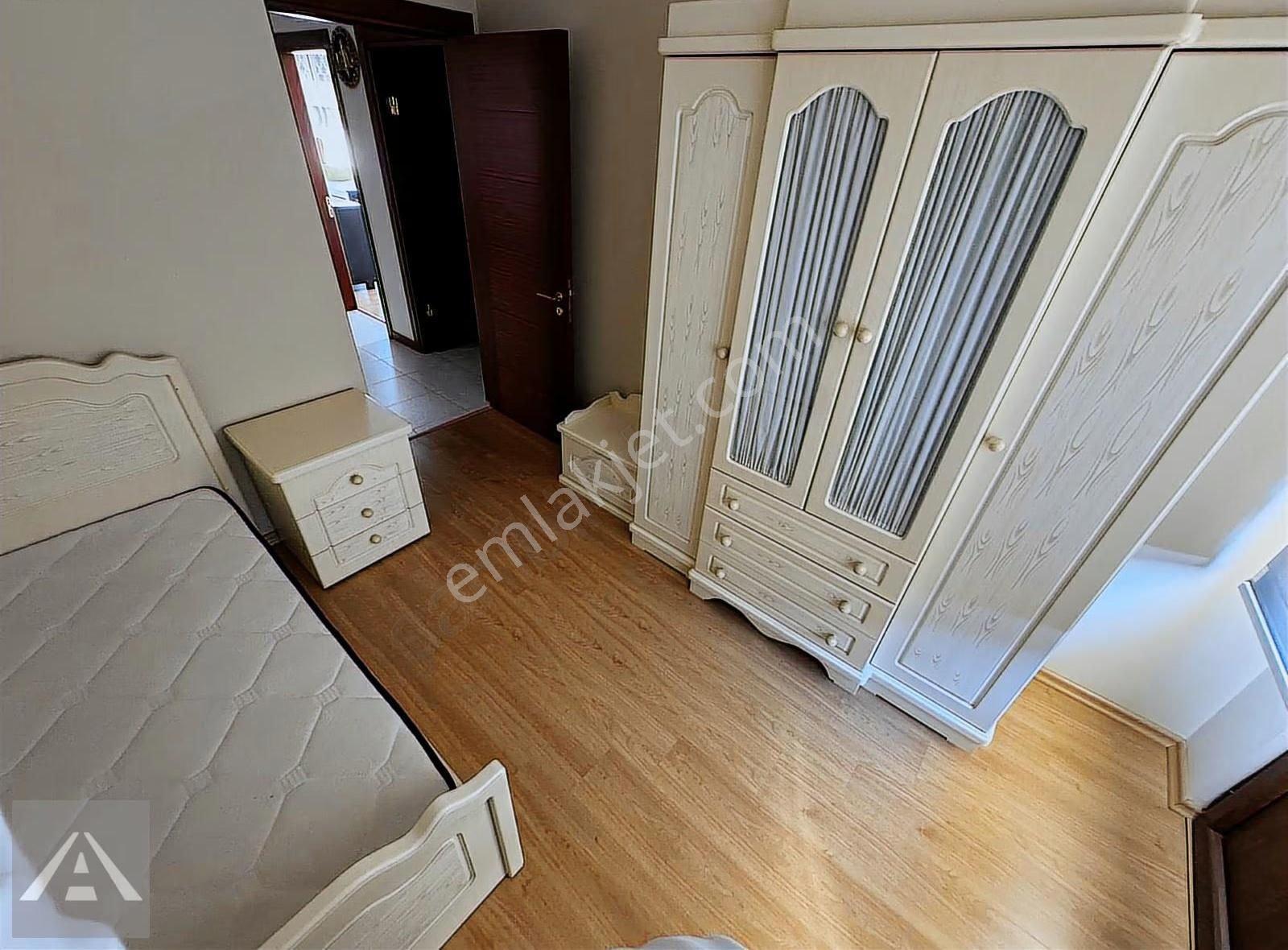 Fırsat!!! Prestijli Binada Geniş M2 Deniz Manzaralı 3+1 - Görsel 3