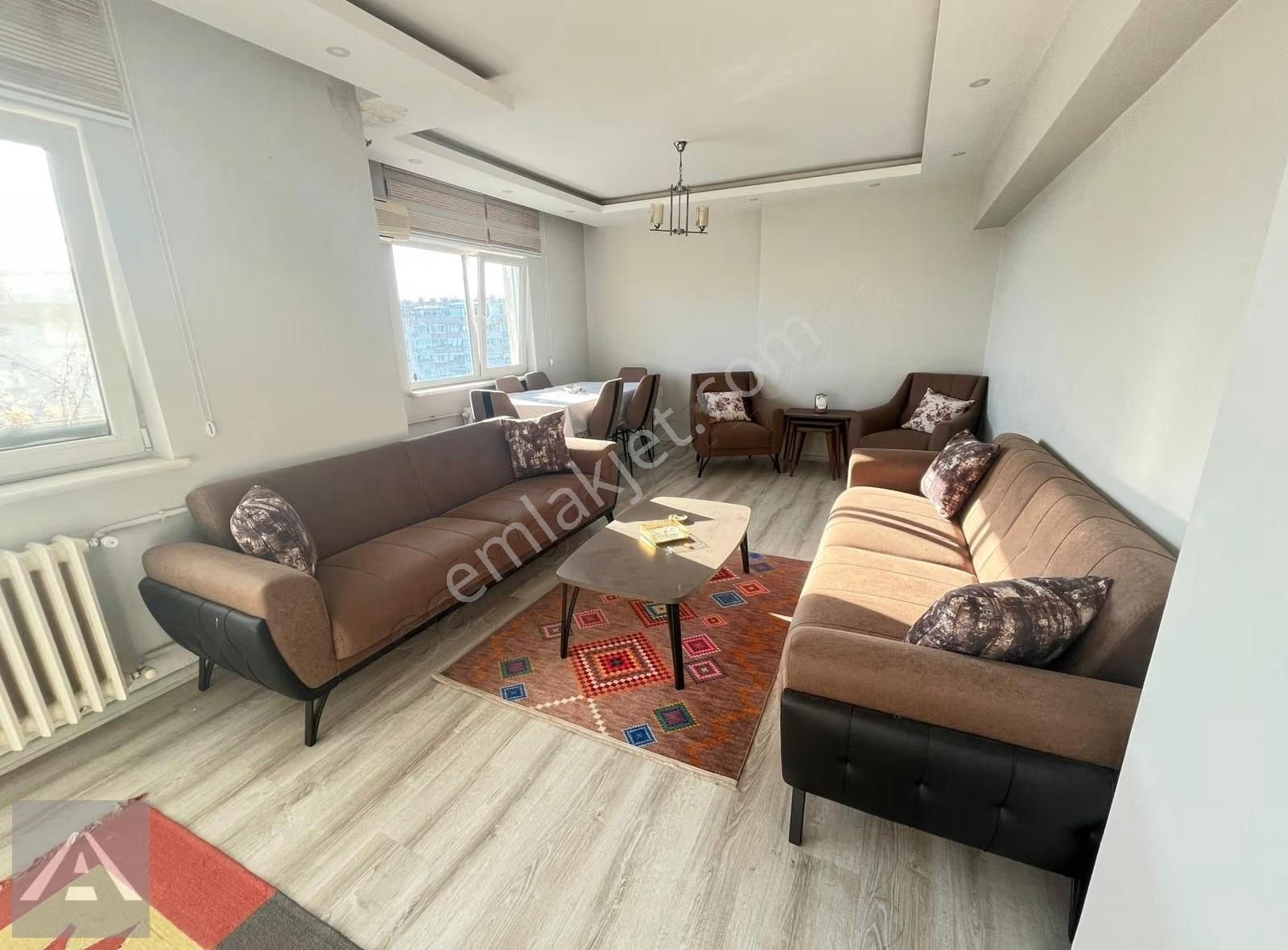 Orhantepe Sahilde Çift Balkonlu Geniş Eşyalı 3+1 - Görsel 7