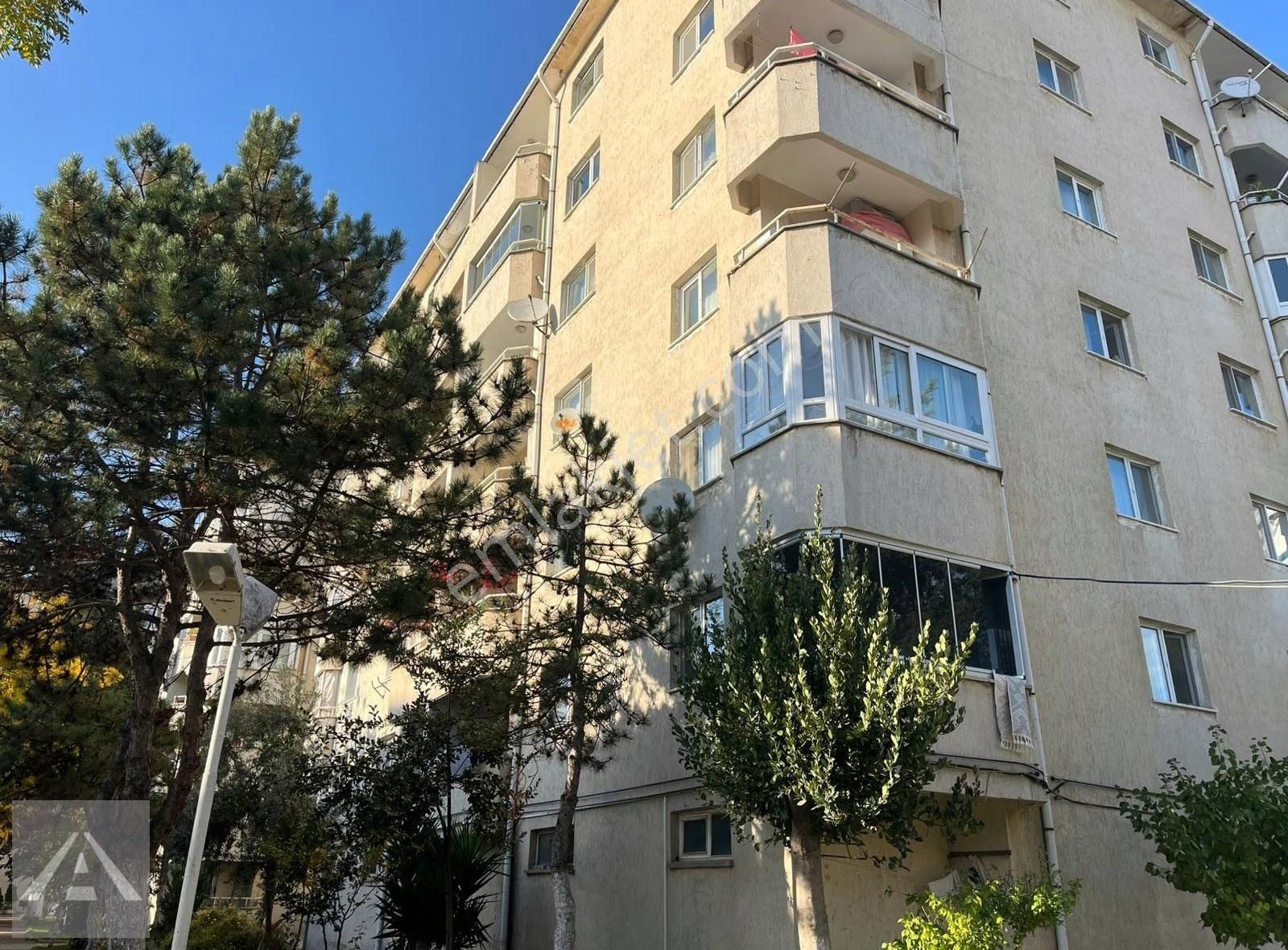 Orhantepe Sahilde Çift Balkonlu Geniş Eşyalı 3+1 - Görsel 6