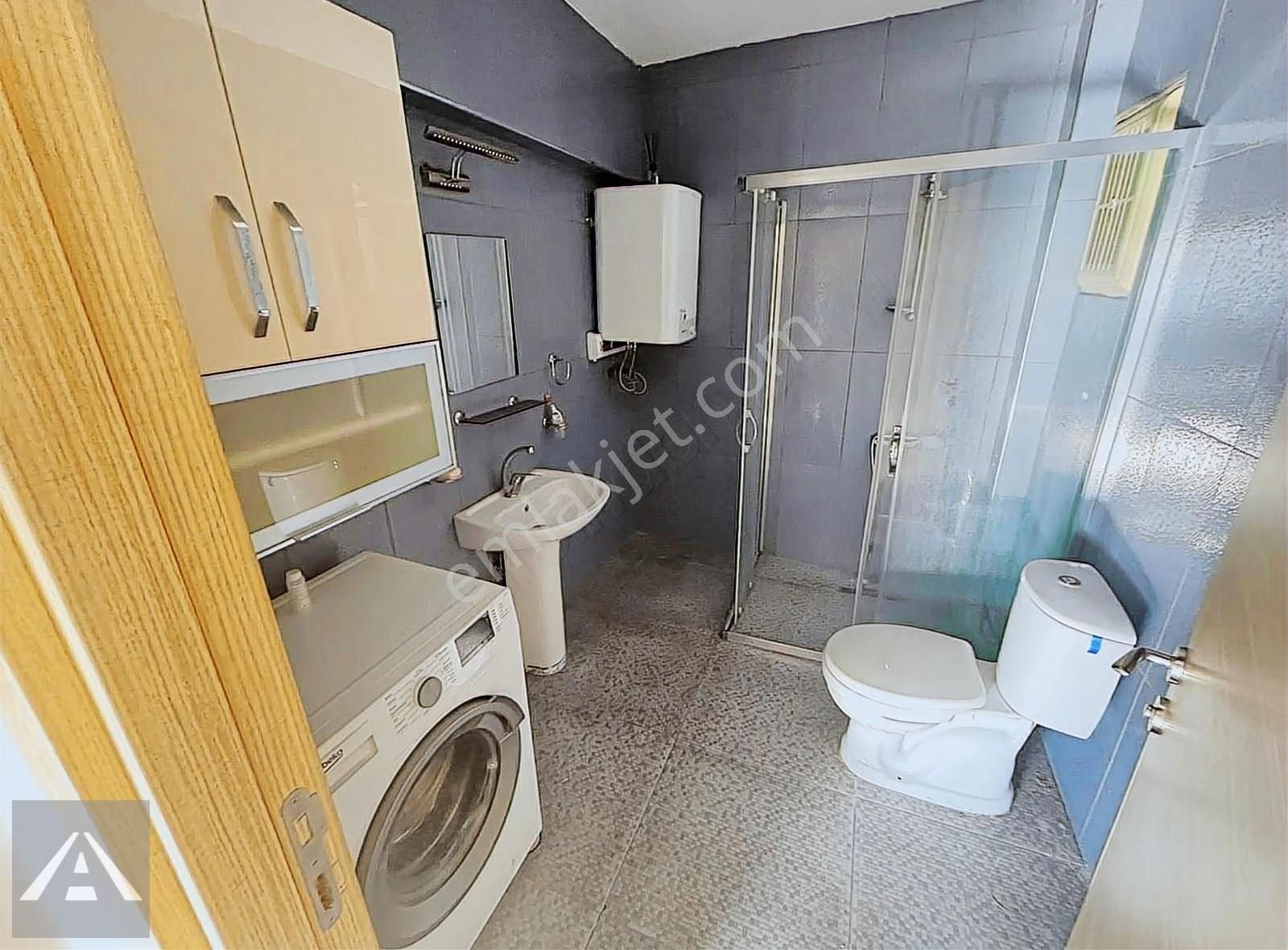 Orhantepe Sahilde Çift Balkonlu Geniş Eşyalı 3+1 - Görsel 14