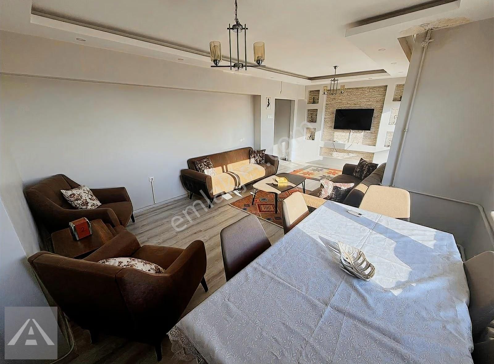 Orhantepe Sahilde Çift Balkonlu Geniş Eşyalı 3+1 - Görsel 2