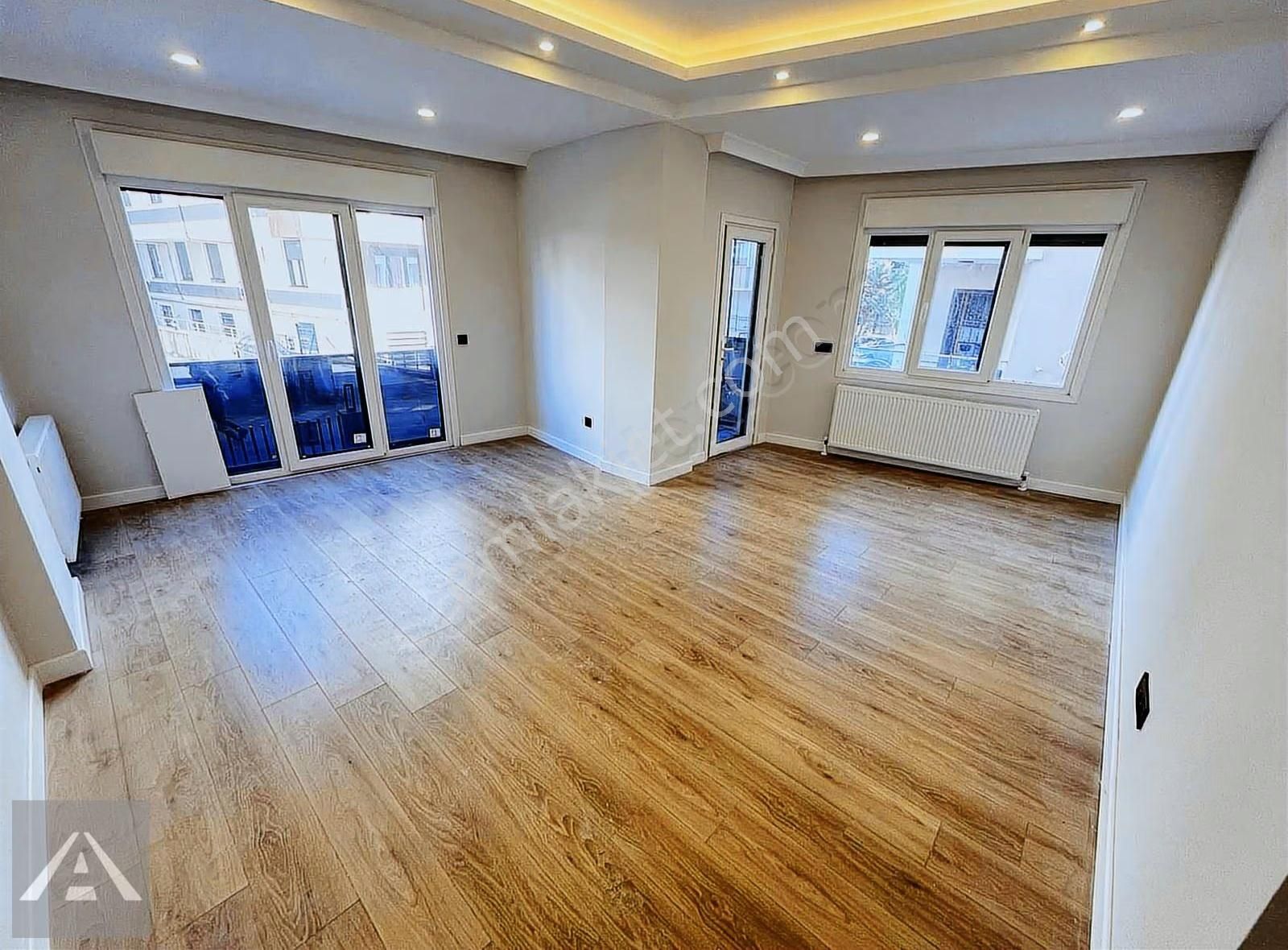 Altıntepe'nin Ulaşıma Kolay Konumunda Ön Cephe Katta 3+1! - Görsel 11