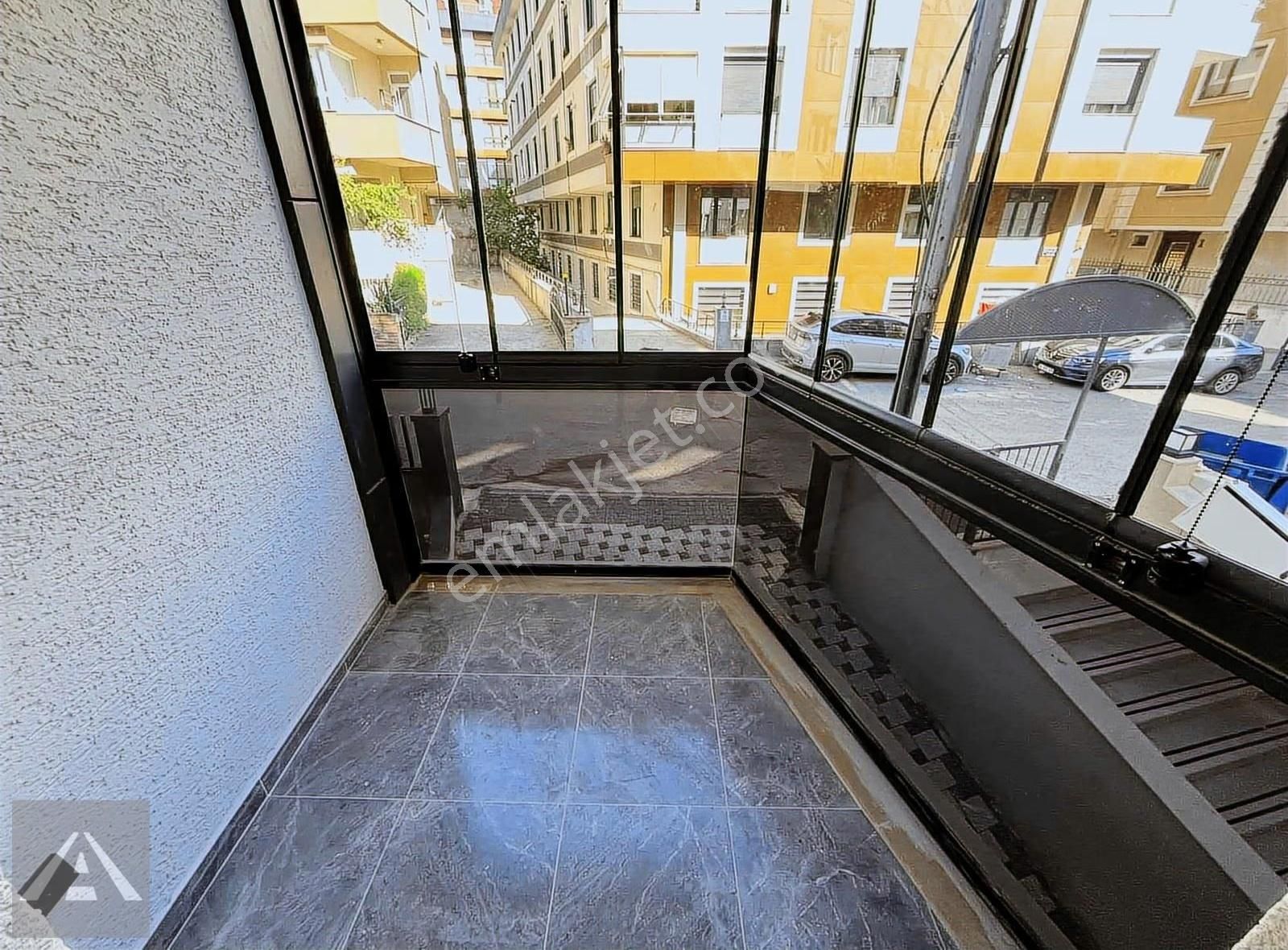 Altıntepe'nin Ulaşıma Kolay Konumunda Ön Cephe Katta 3+1! - Görsel 5