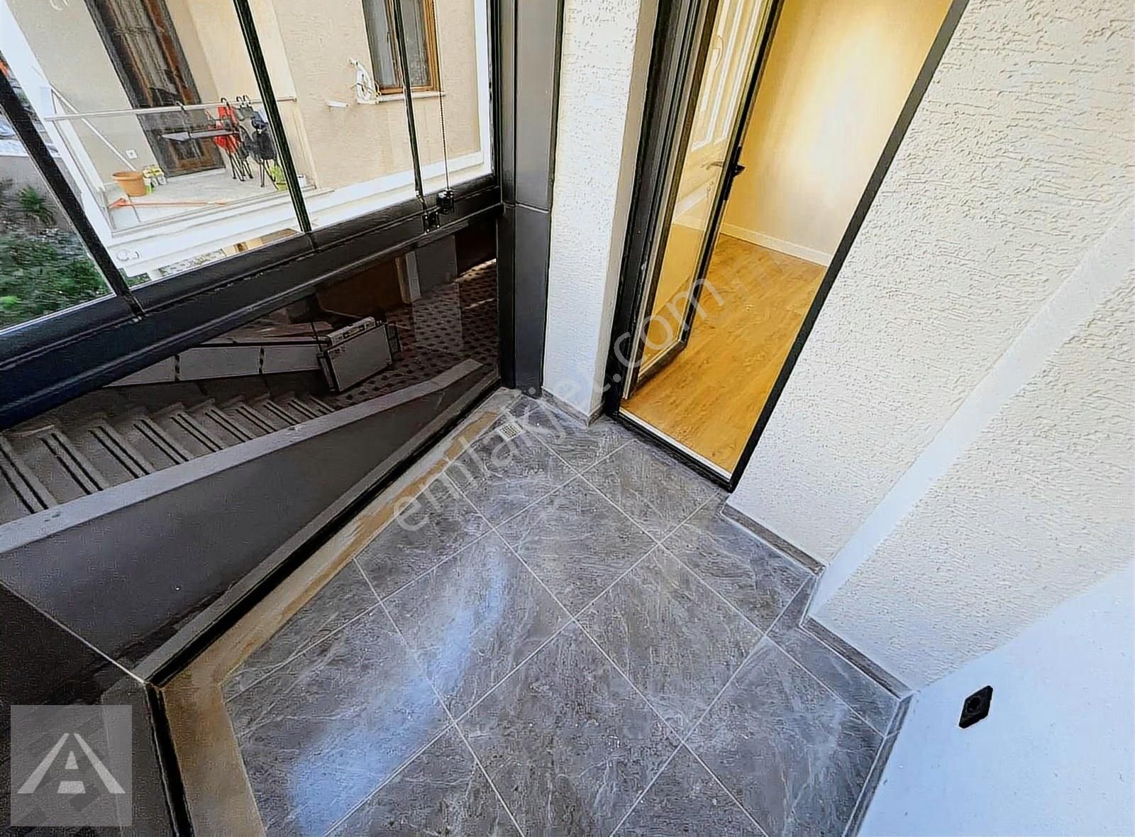 Altıntepe'nin Ulaşıma Kolay Konumunda Ön Cephe Katta 3+1! - Görsel 8