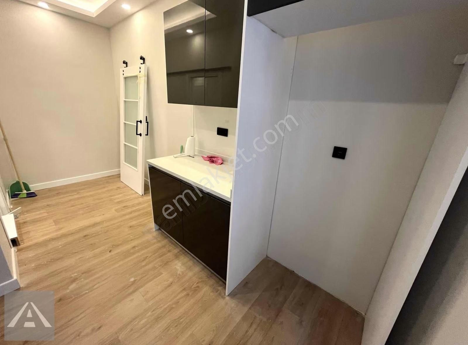 Altıntepe'nin Ulaşıma Kolay Konumunda Ön Cephe Katta 3+1! - Görsel 16