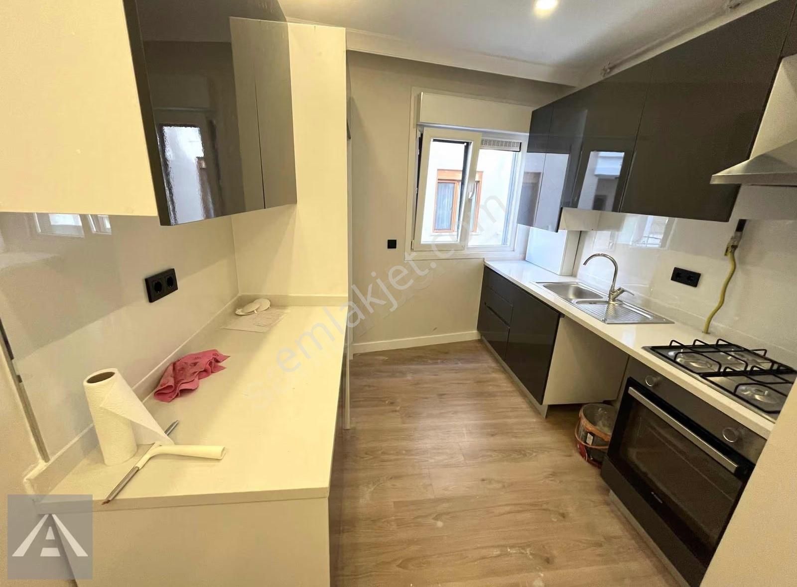 Altıntepe'nin Ulaşıma Kolay Konumunda Ön Cephe Katta 3+1! - Görsel 12