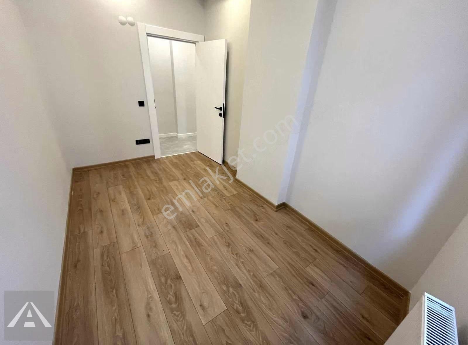 Altıntepe'nin Ulaşıma Kolay Konumunda Ön Cephe Katta 3+1! - Görsel 15