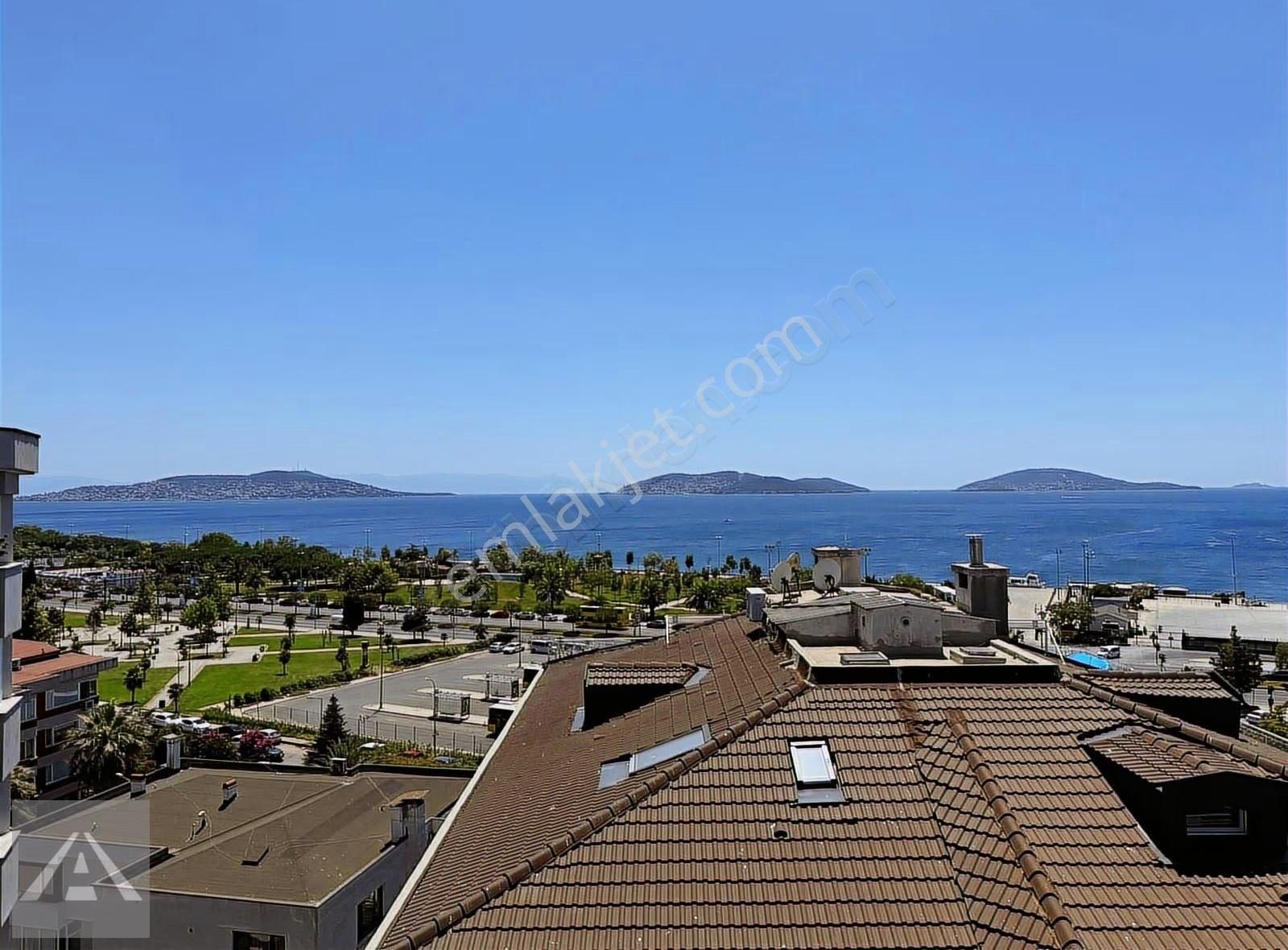 Yalıda Sahile 2. Bina Lebi Derya Deniz Manzaralı 4+2 Dubleks