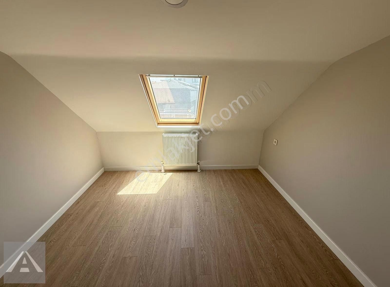 Yalıda Sahile 2. Bina Lebi Derya Deniz Manzaralı 4+2 Dubleks - Görsel 5