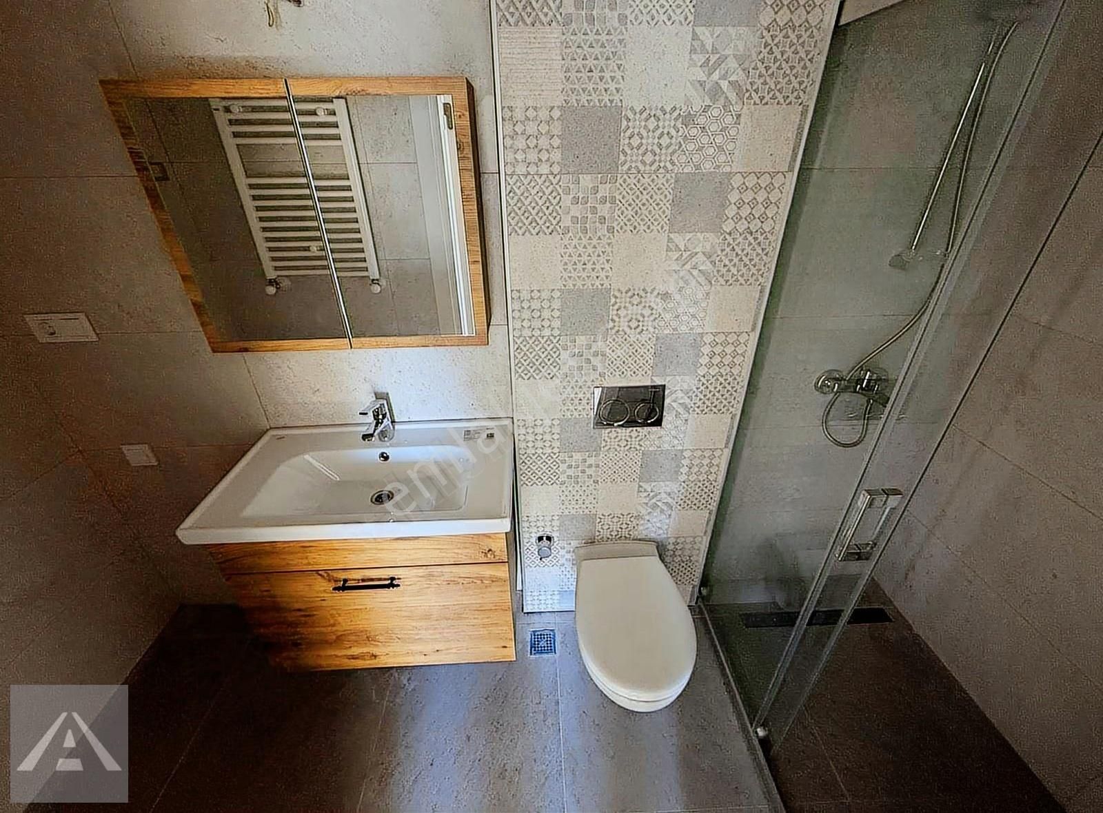 Yalıda Sahile 2. Bina Lebi Derya Deniz Manzaralı 4+2 Dubleks - Görsel 3