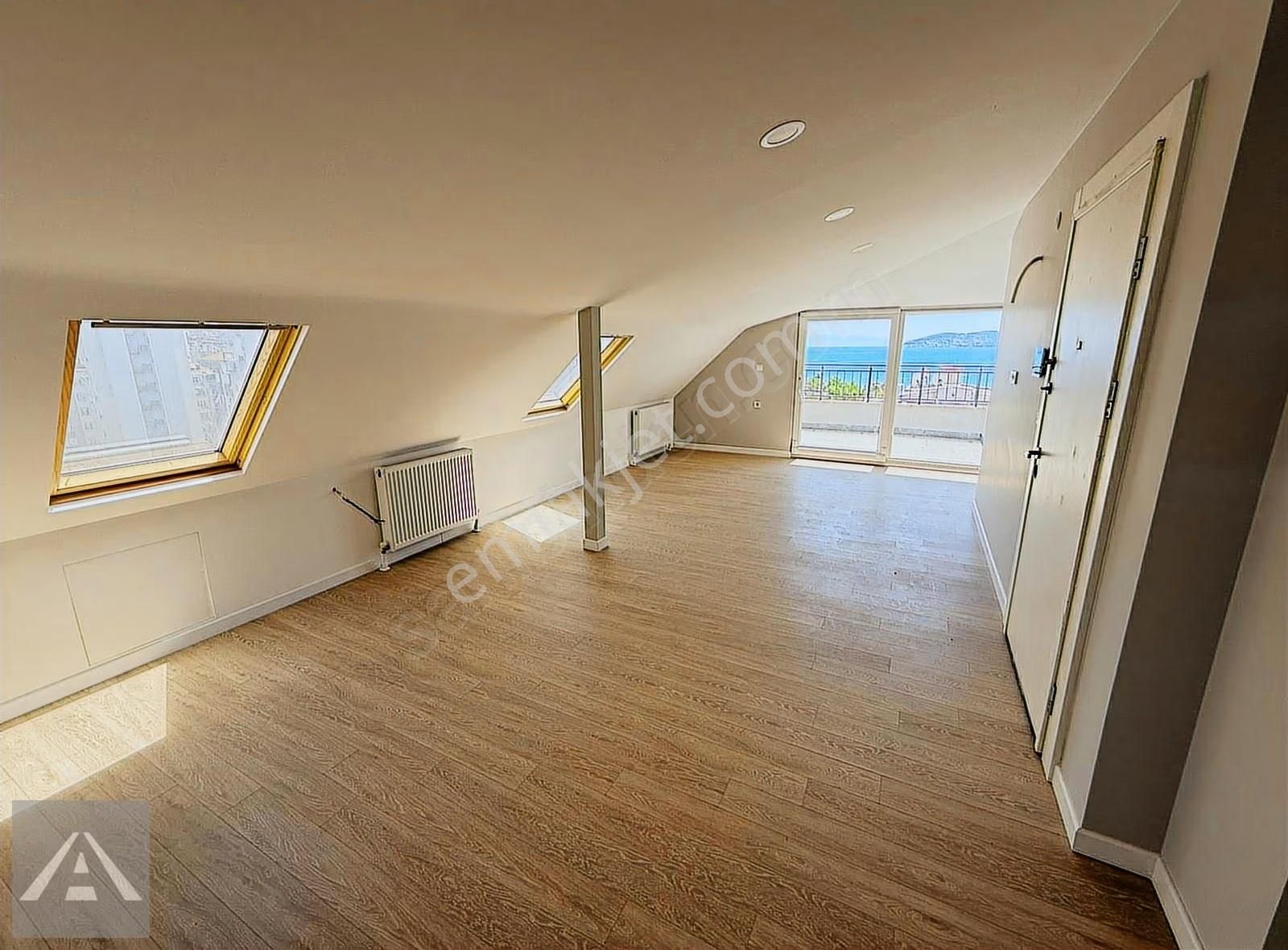 Yalıda Sahile 2. Bina Lebi Derya Deniz Manzaralı 4+2 Dubleks - Görsel 19