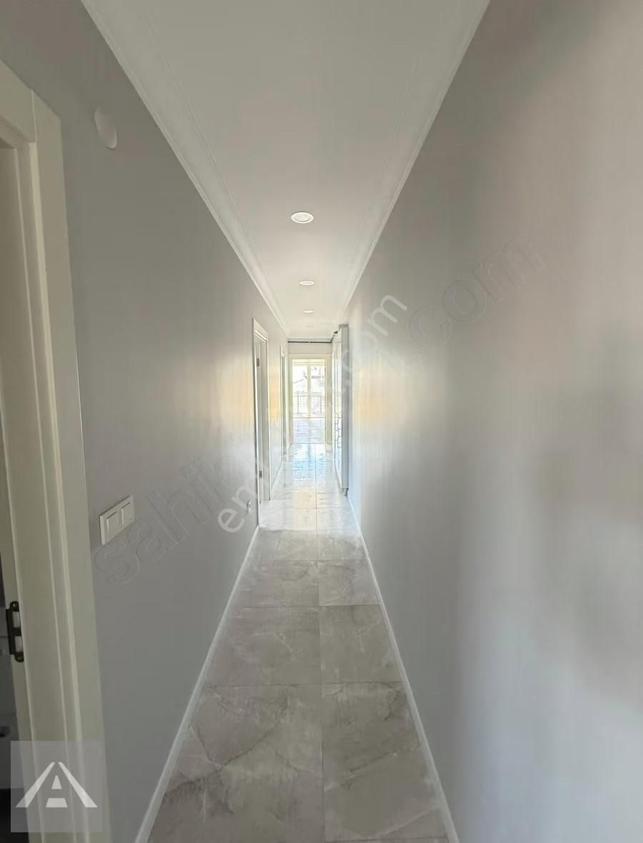 Yalıda Sahile 2. Bina Lebi Derya Deniz Manzaralı 4+2 Dubleks - Görsel 17