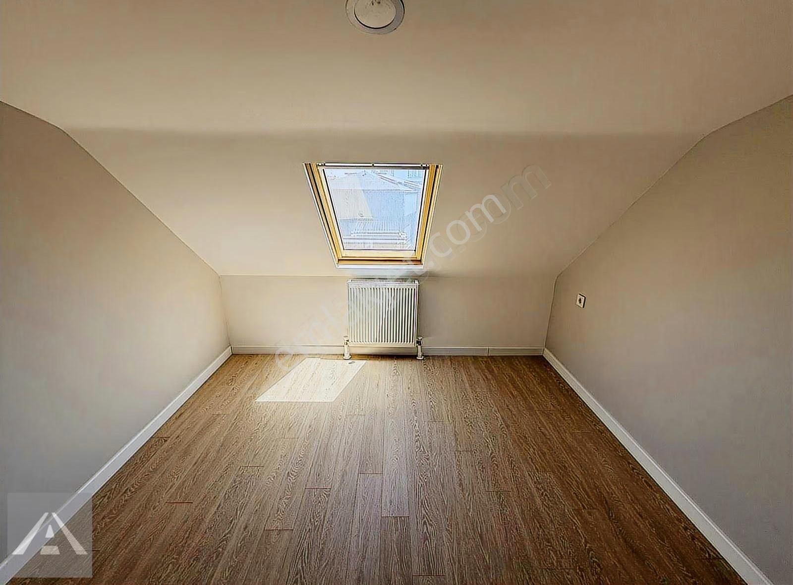 Yalıda Sahile 2. Bina Lebi Derya Deniz Manzaralı 4+2 Dubleks - Görsel 12