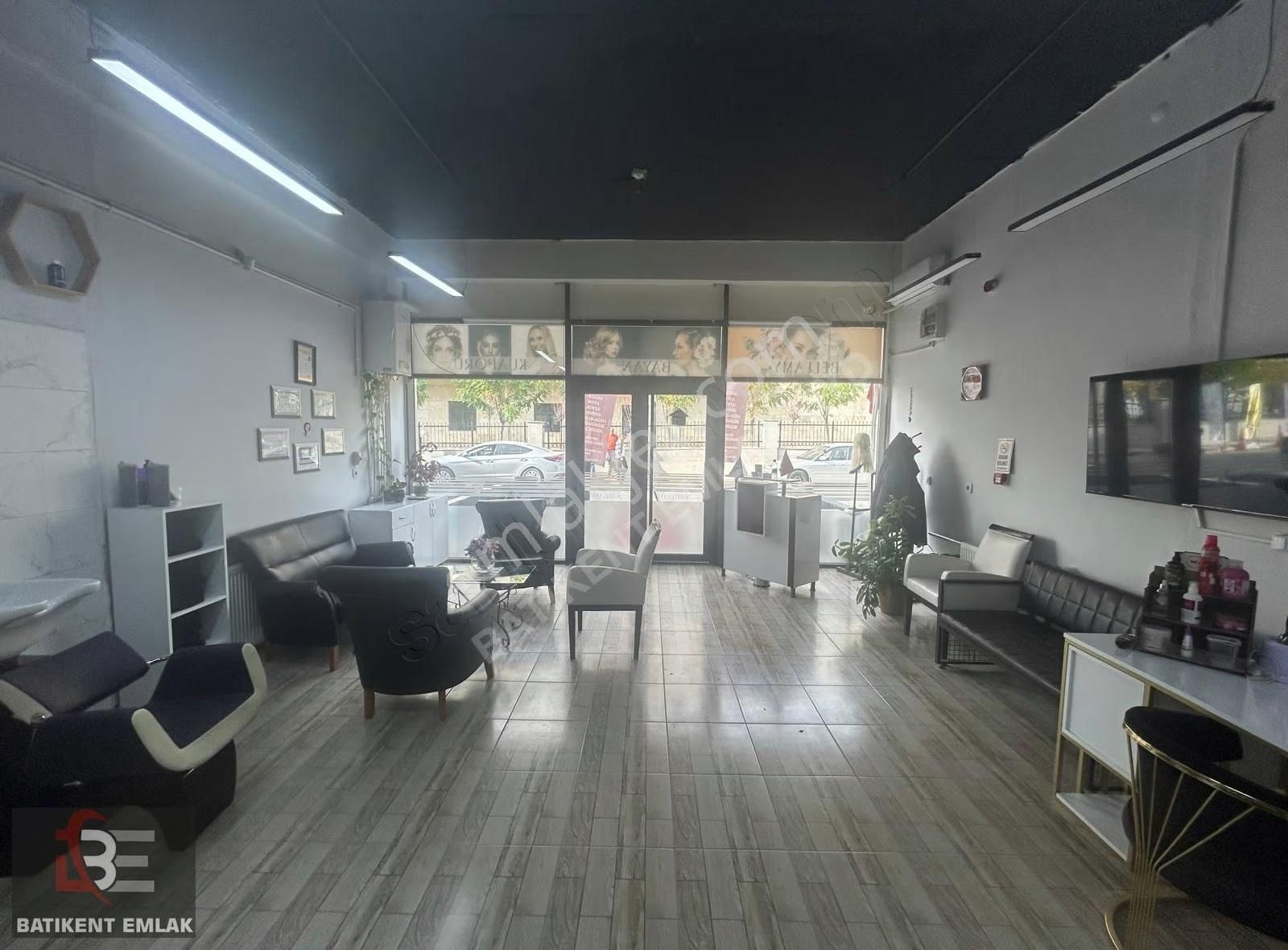 Batıkent Emlak'tan İlkyerleşim Mah Çınar Çarsısı Yapılı Dükkan - Görsel 11