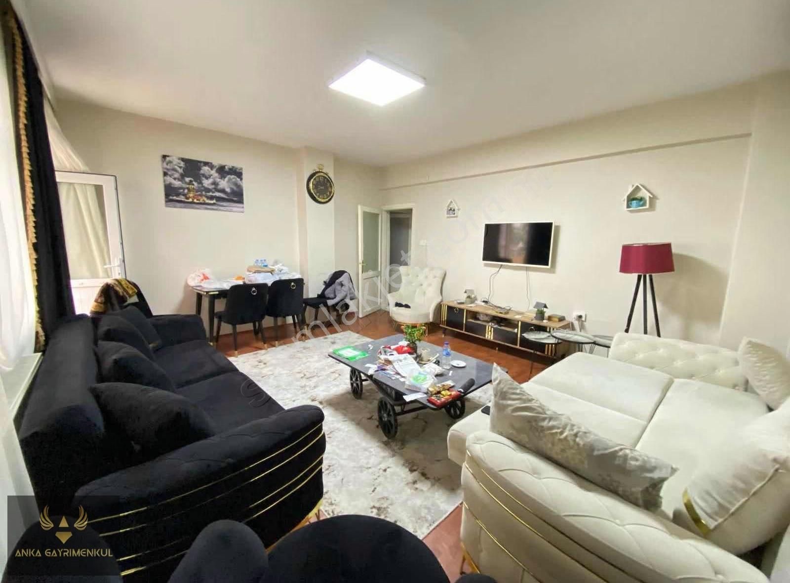 3 + 1 Satılık Daire Kiracı Siz Metrobüs İki Dakka