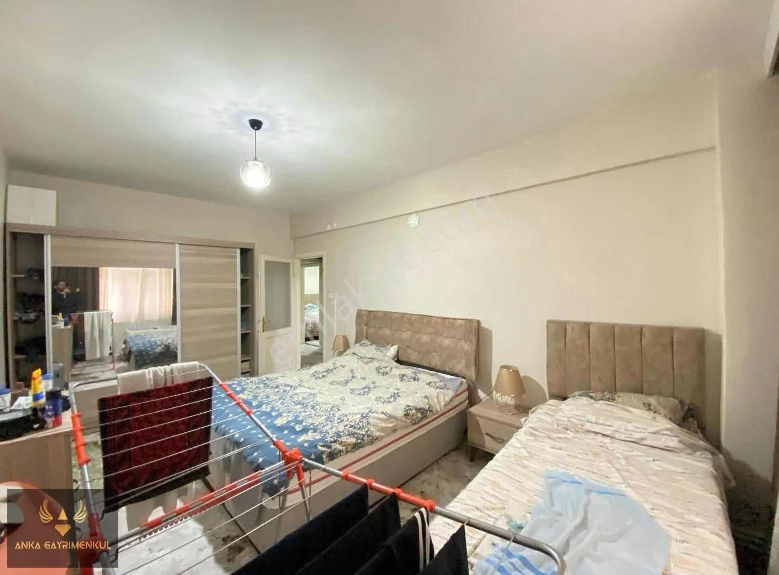 3 + 1 Satılık Daire Kiracı Siz Metrobüs İki Dakka - Görsel 8