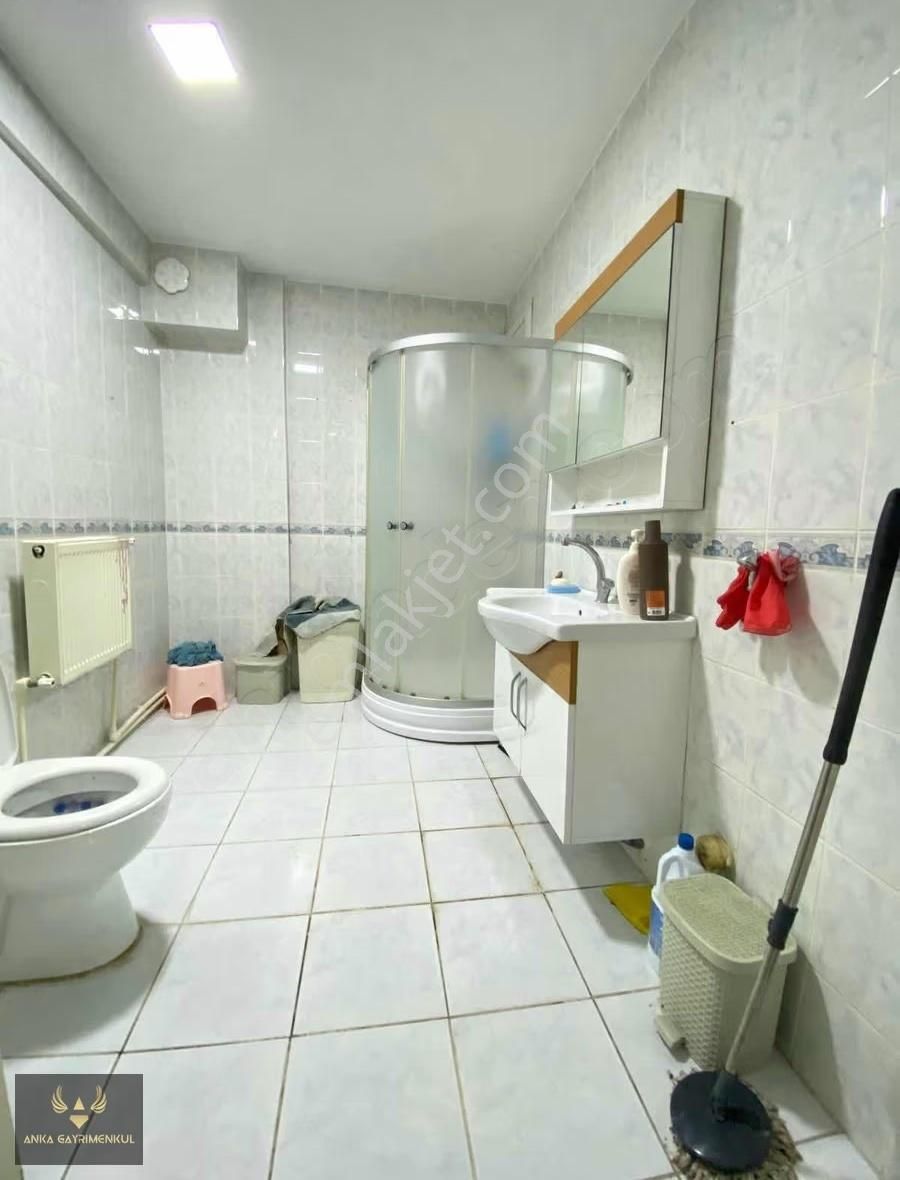 3 + 1 Satılık Daire Kiracı Siz Metrobüs İki Dakka - Görsel 2