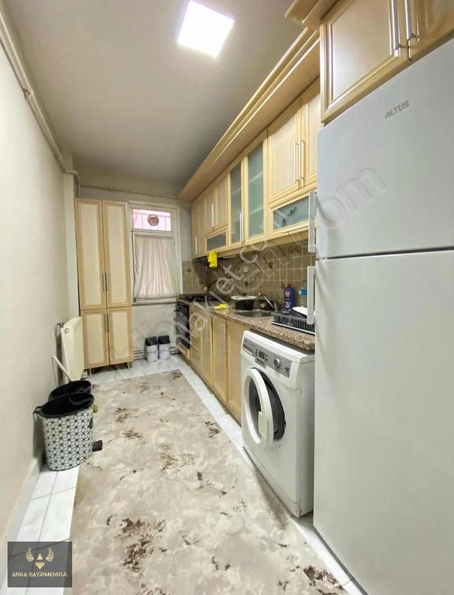 3 + 1 Satılık Daire Kiracı Siz Metrobüs İki Dakka - Görsel 4