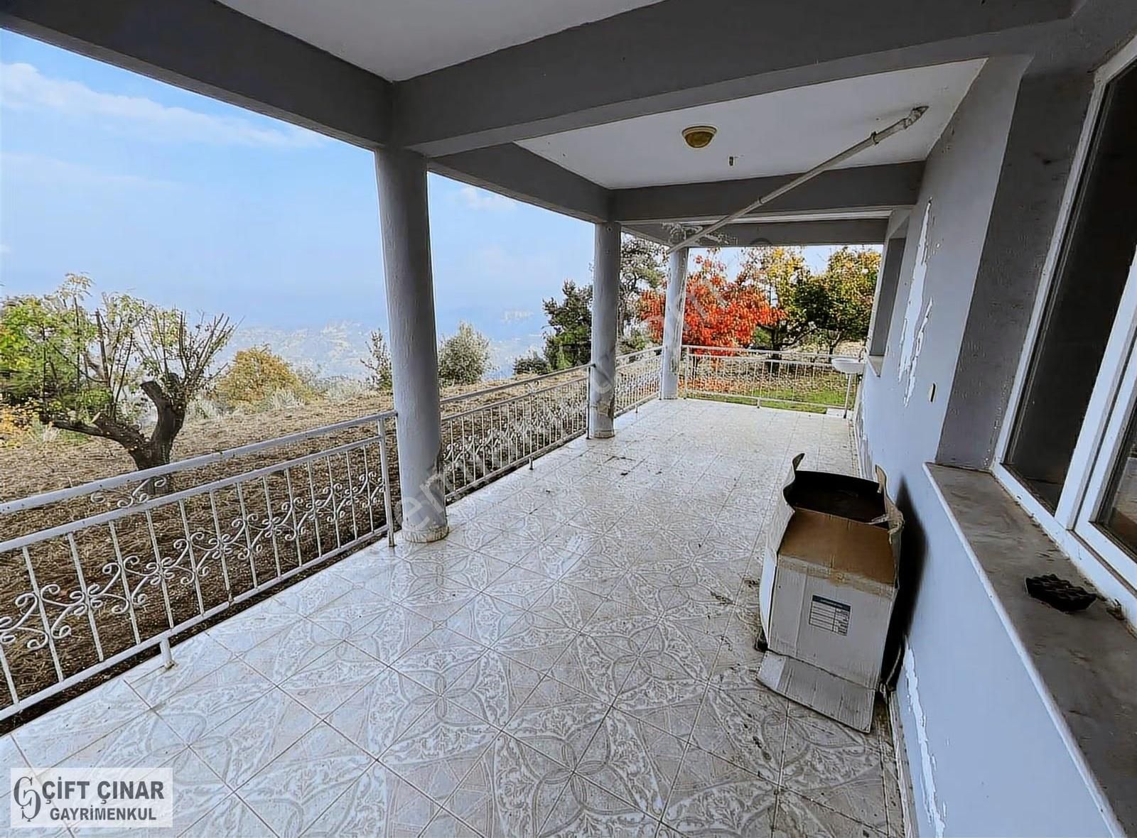Allahdiyen' De Salihli Manzaralı Doğa İçinde Villa - Görsel 9