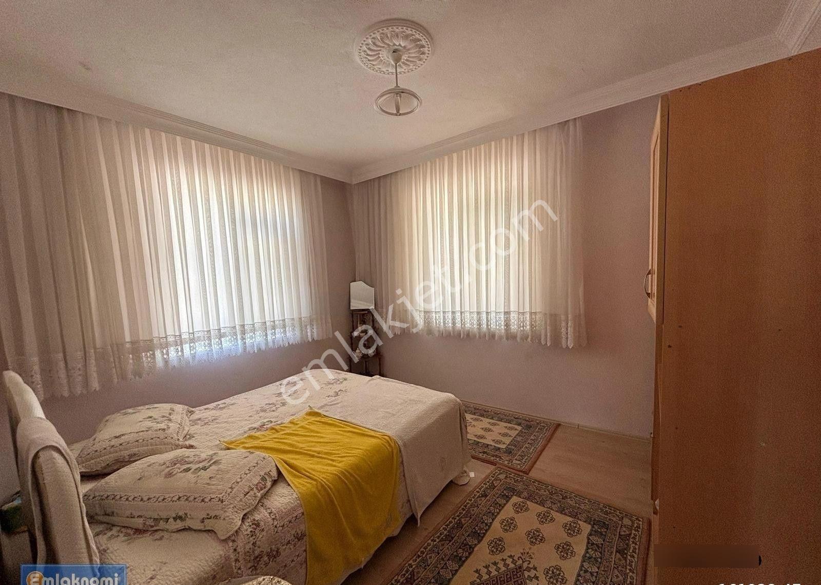 Sertavul Yolu Üzeri 275m² 3 Katlı Ruhsatlı Villa Ve 5700m² Bahçesi - Görsel 17