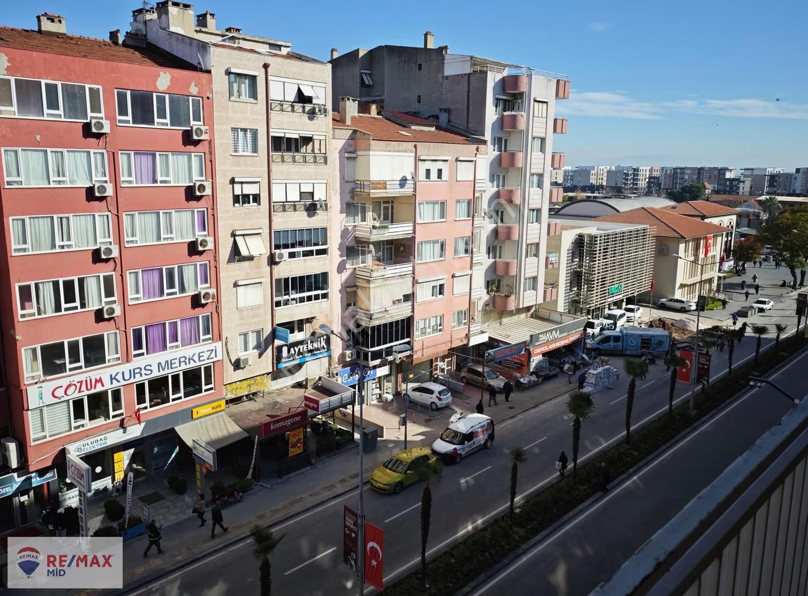 Remax Mıd - Gazi Bulvarında 3+1 Arakat Kiralık Daire - Görsel 23