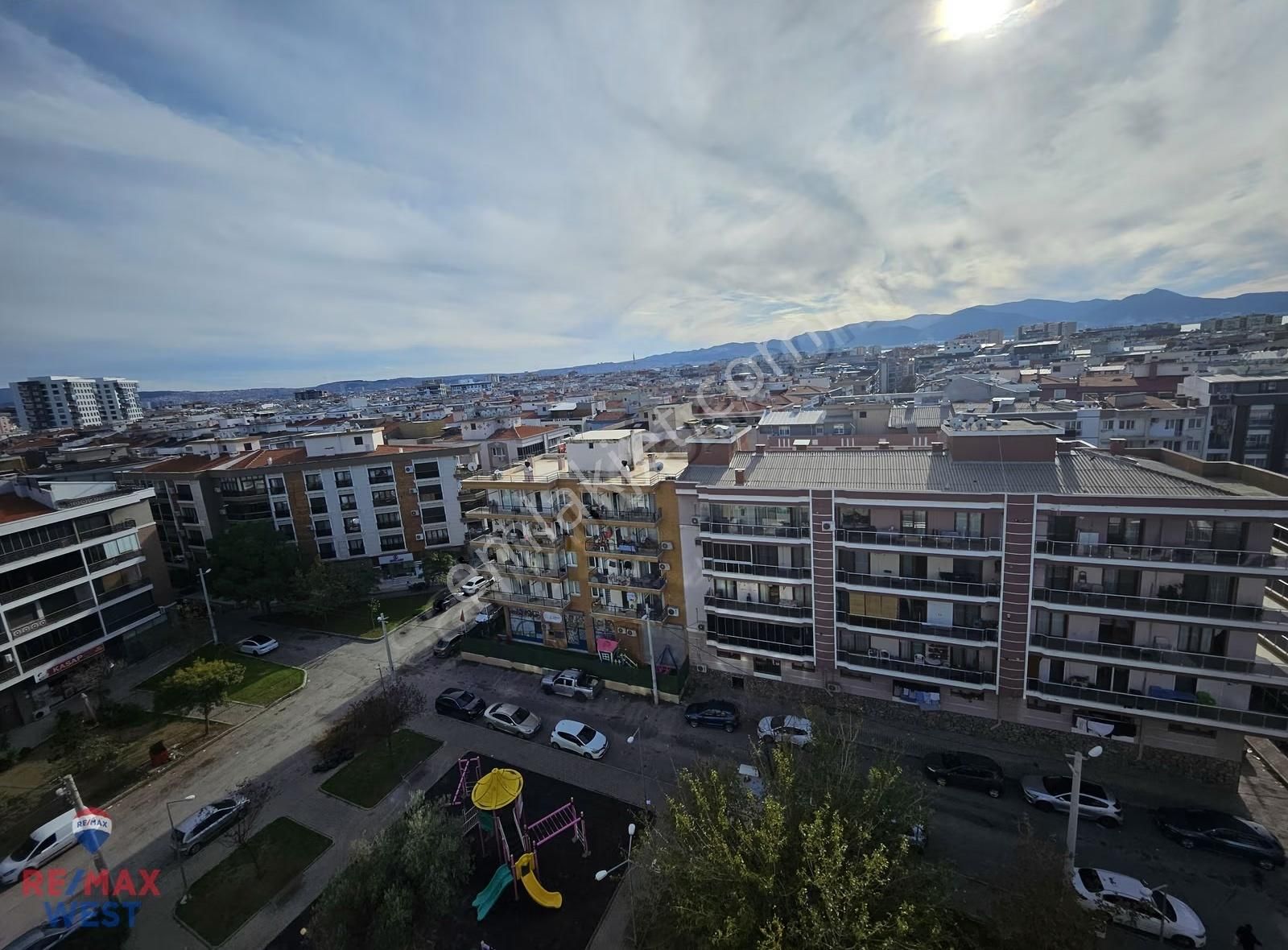 Karşıyaka Şemikler'de Geniş Ve Lüks Satılık 3+1 Daire - Görsel 9