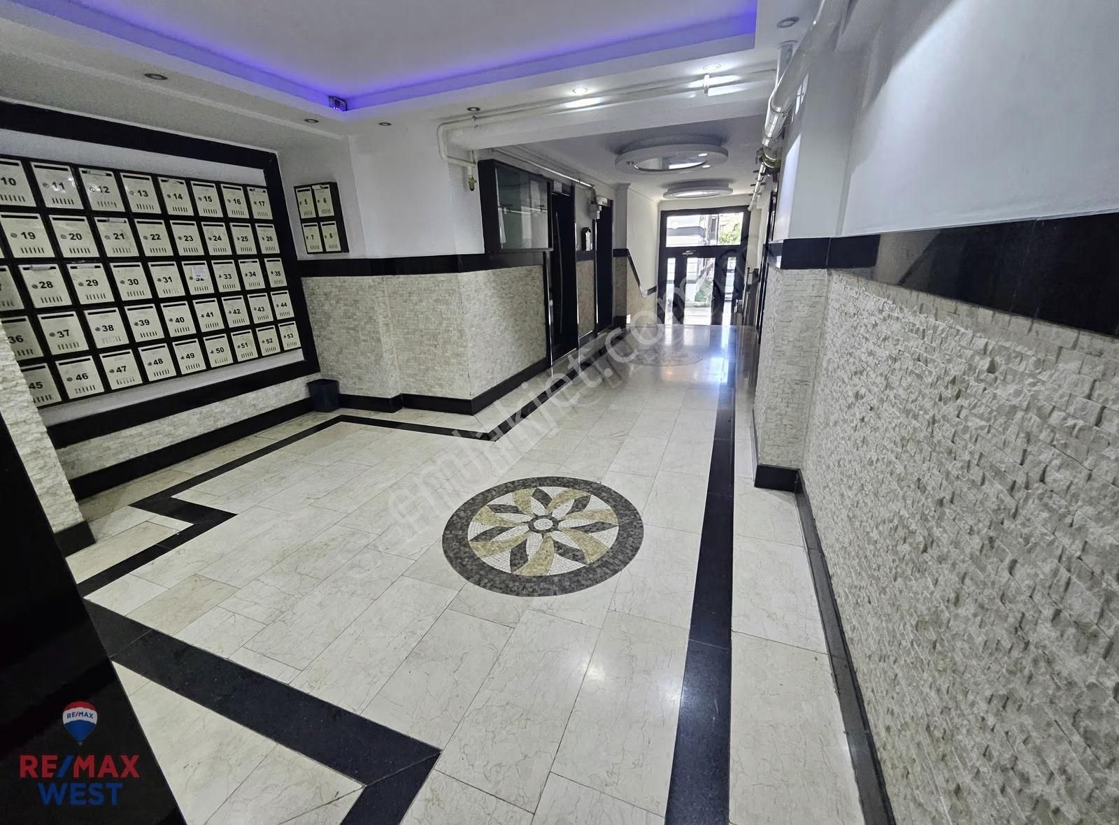 Karşıyaka Şemikler'de Geniş Ve Lüks Satılık 3+1 Daire - Görsel 27