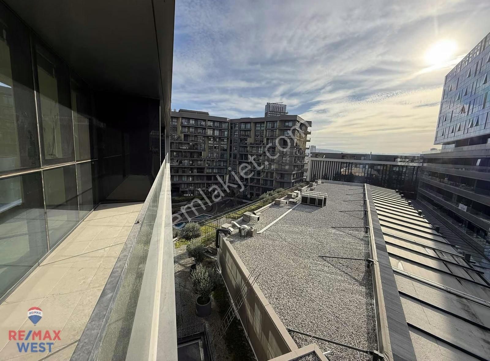 Folkart Time Da Geniş Balkonlu Satılık 1+1 Ofis - Görsel 14