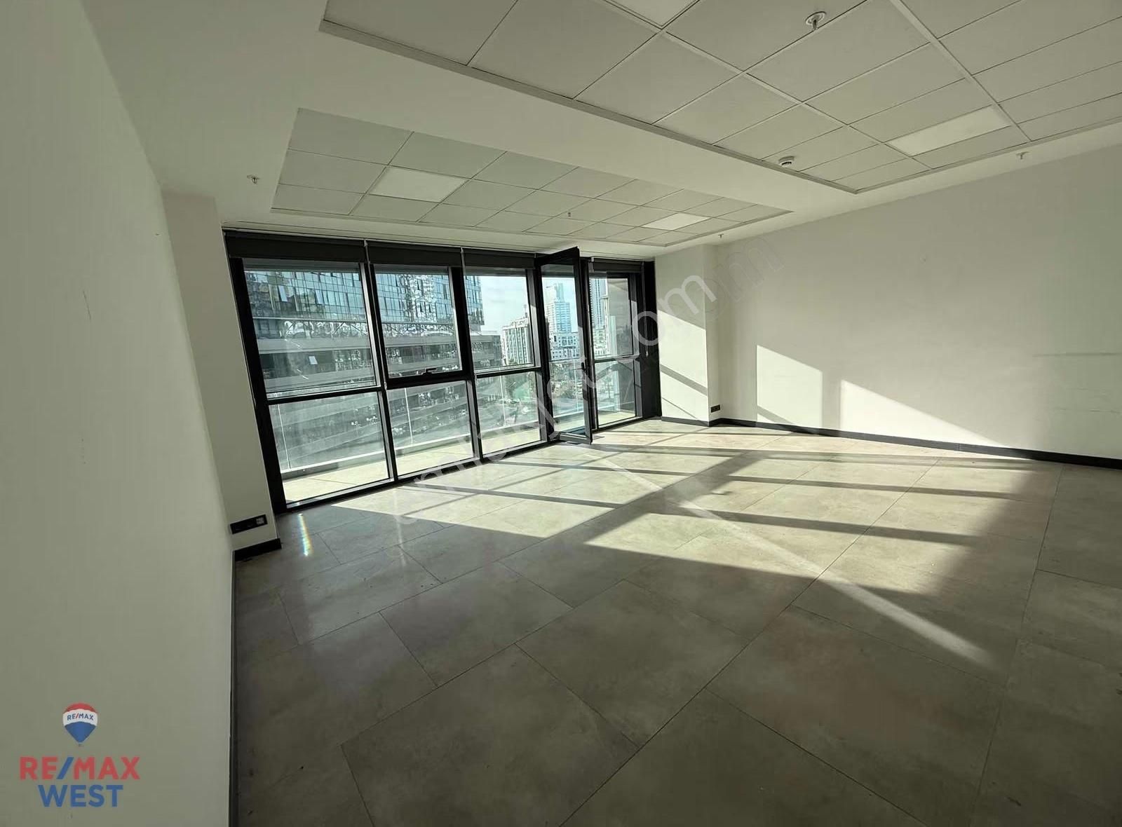 Folkart Time Da Geniş Balkonlu Satılık 1+1 Ofis - Görsel 16