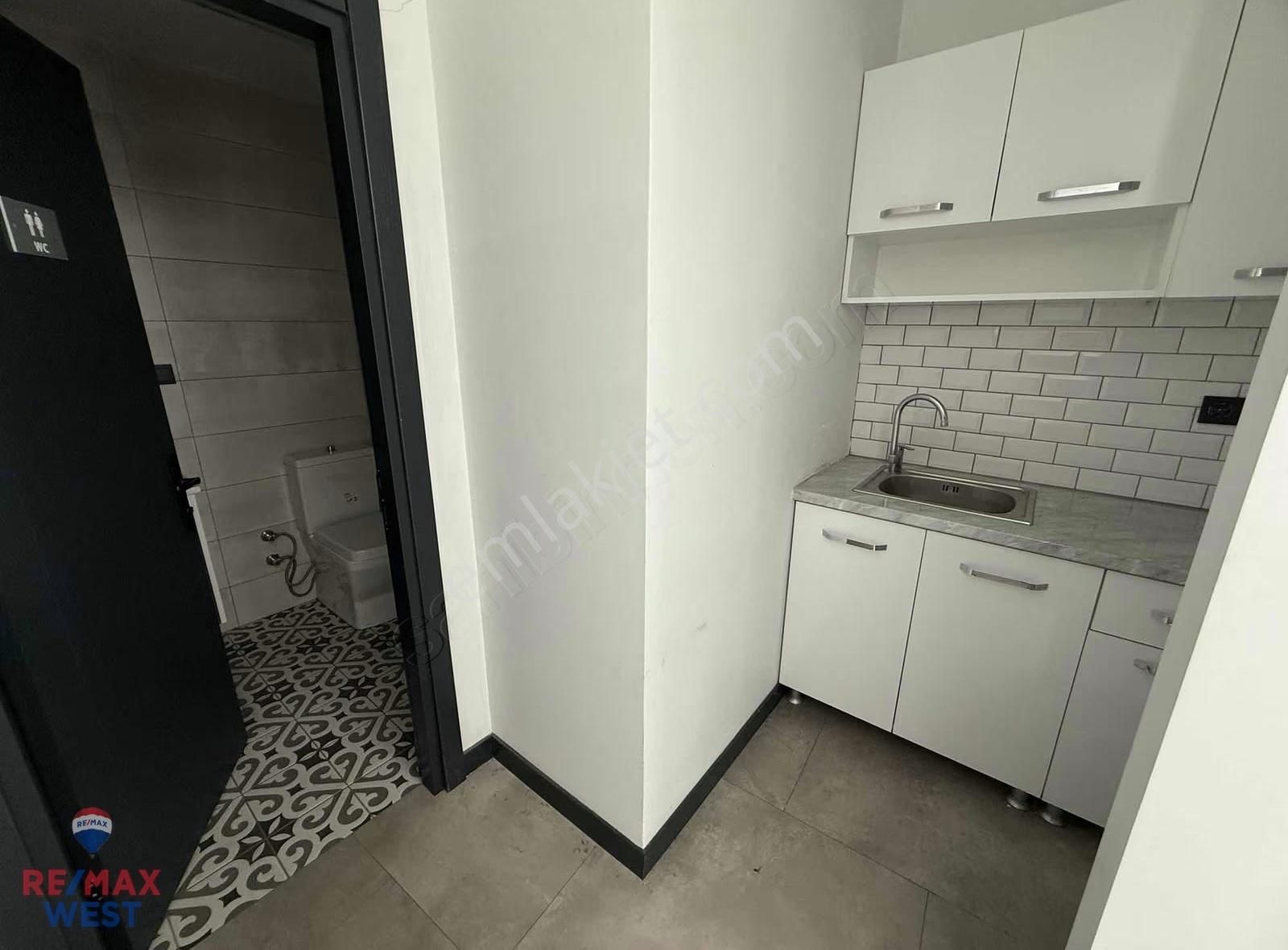 Folkart Time Da Geniş Balkonlu Satılık 1+1 Ofis - Görsel 9