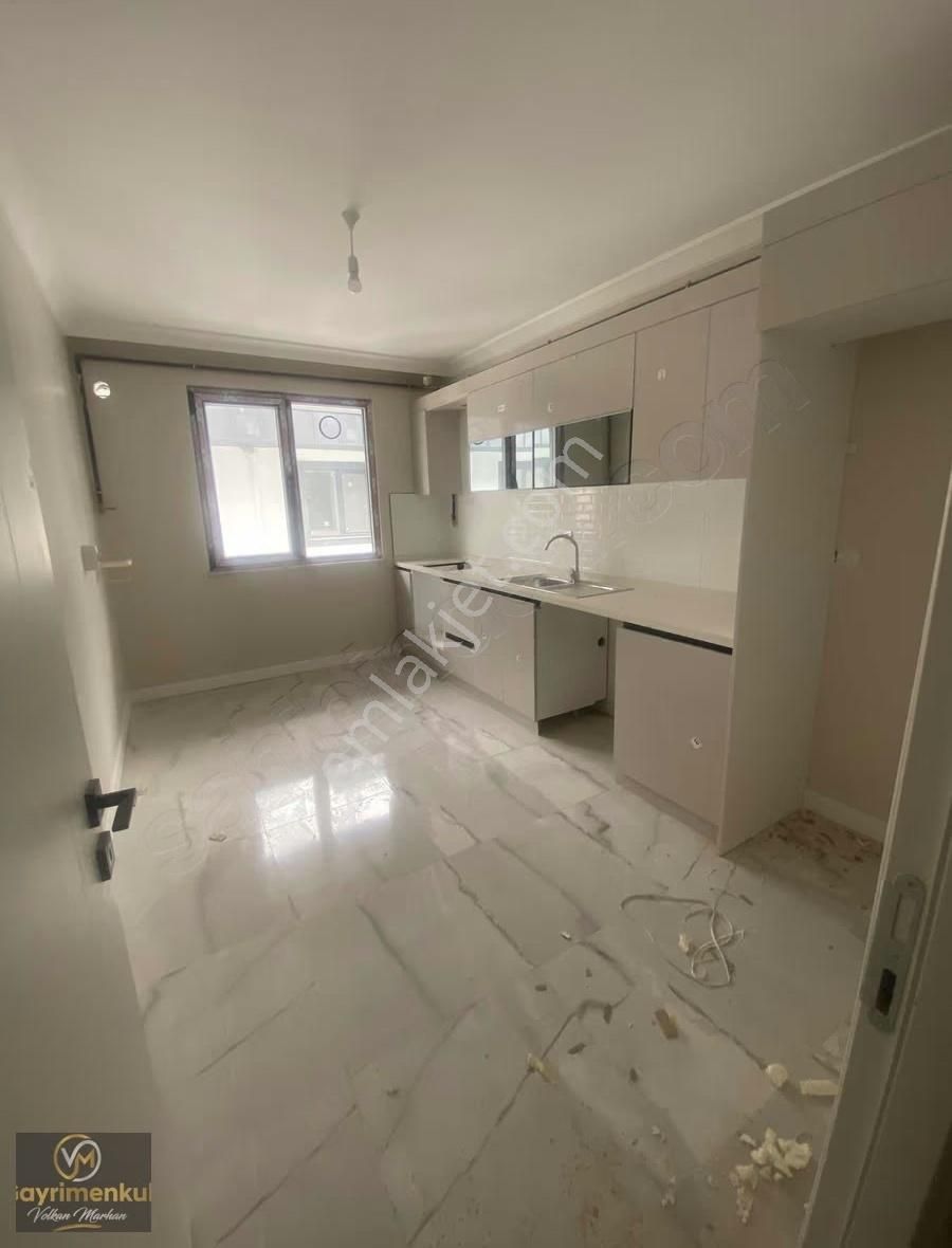 Çengelköy Bahçelievlerde Güvenlikli Sitede Geniş 5+2 Dubleks - Görsel 18