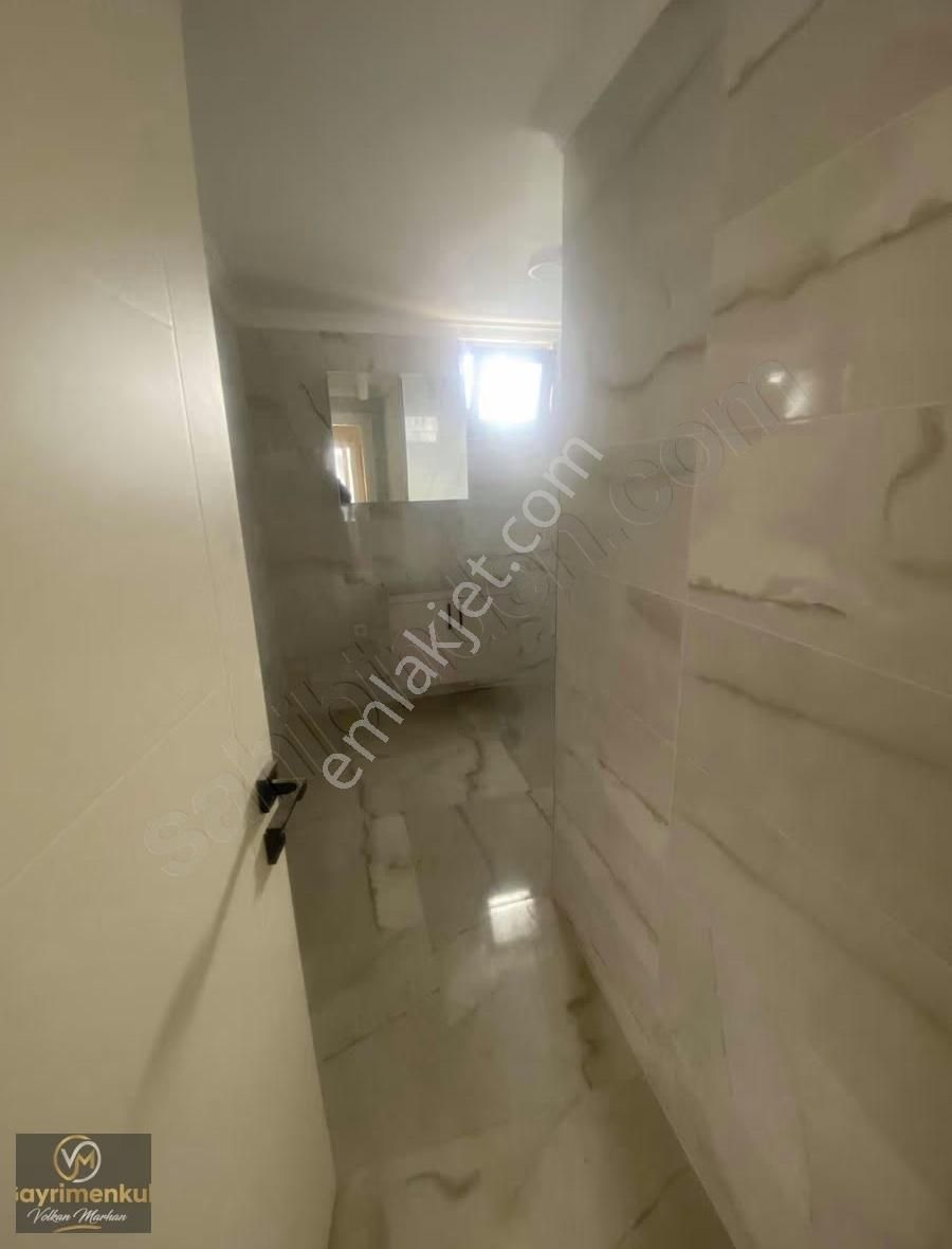 Çengelköy Bahçelievlerde Güvenlikli Sitede Geniş 5+2 Dubleks - Görsel 23