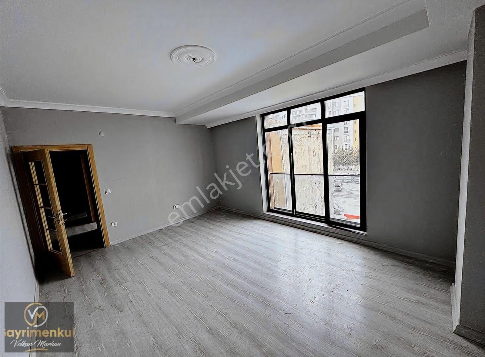 Pendik Kurtköy Merkezi Konumda 2+1 Ara Kat Satılık Daire - Görsel 13