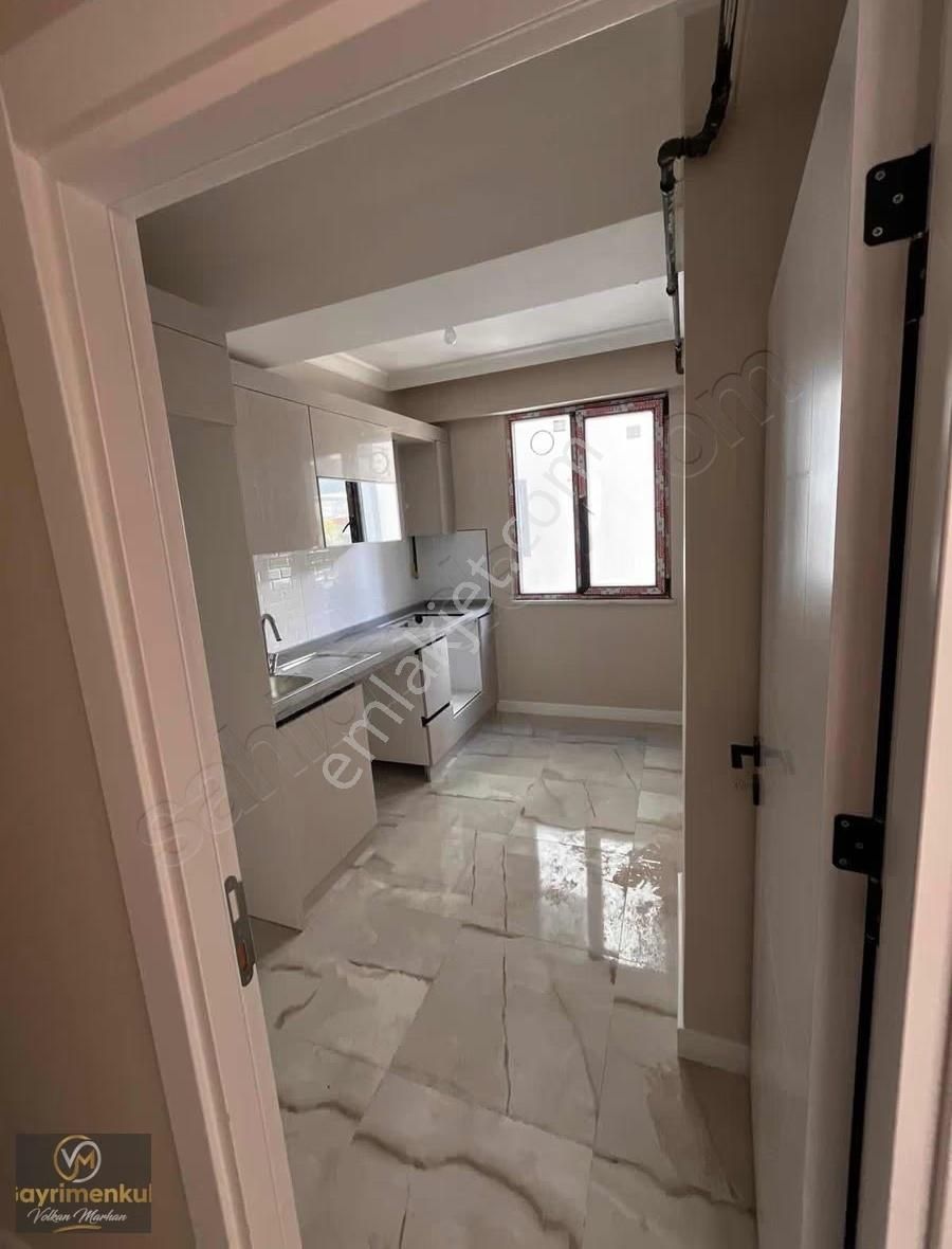 Çengelköy'de 2+1 Sıfır Daire Ebeveyn Banyolu - Görsel 2