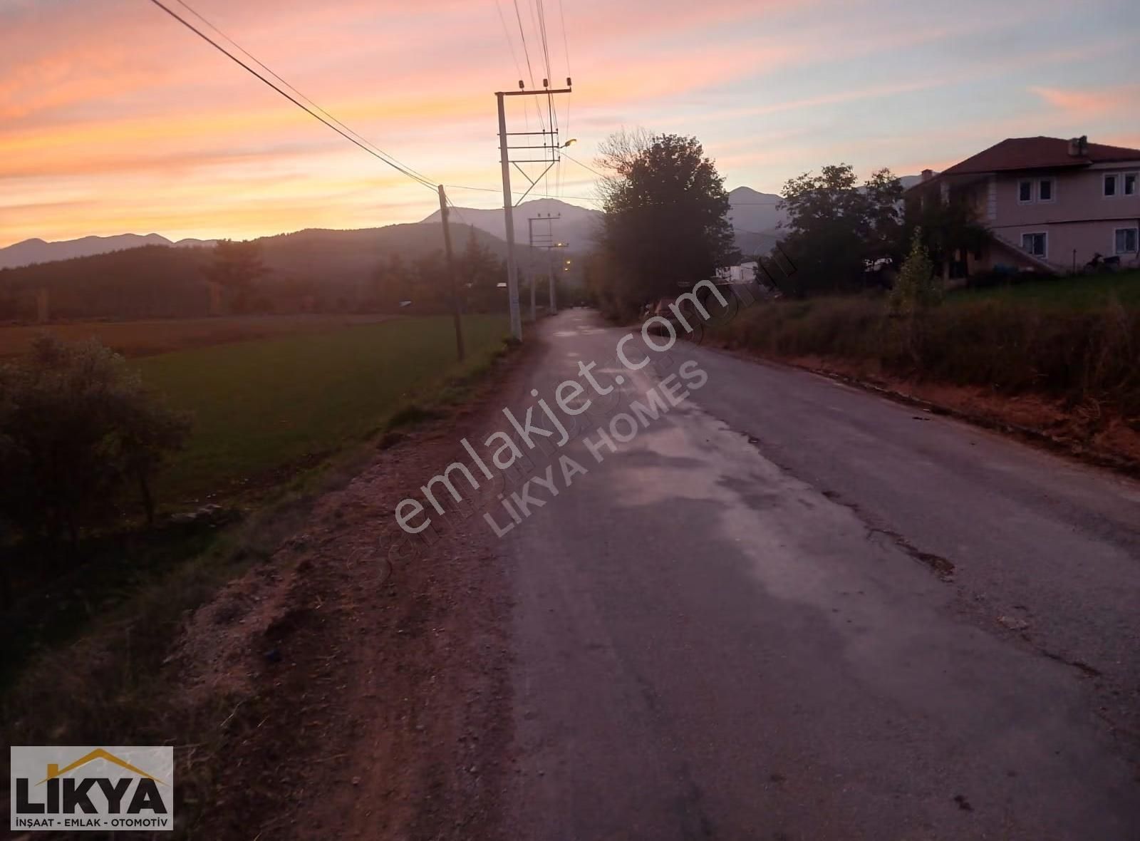 Seydikemer Çaltıözü'nde Satılık 988 M2 Tarla - Görsel 2