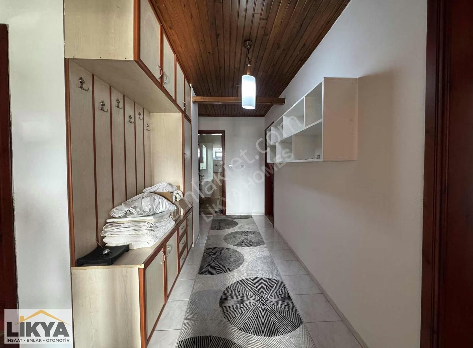 Merkezi Konumda Geniş M2 3+1 Eşyalı Kiralık Daire - Görsel 11