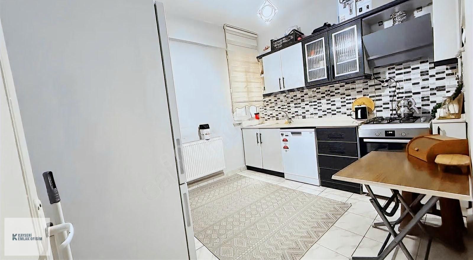 Emlak Ofisimden Hürriyet Mah 3+1 Yapılı Daire - Görsel 19