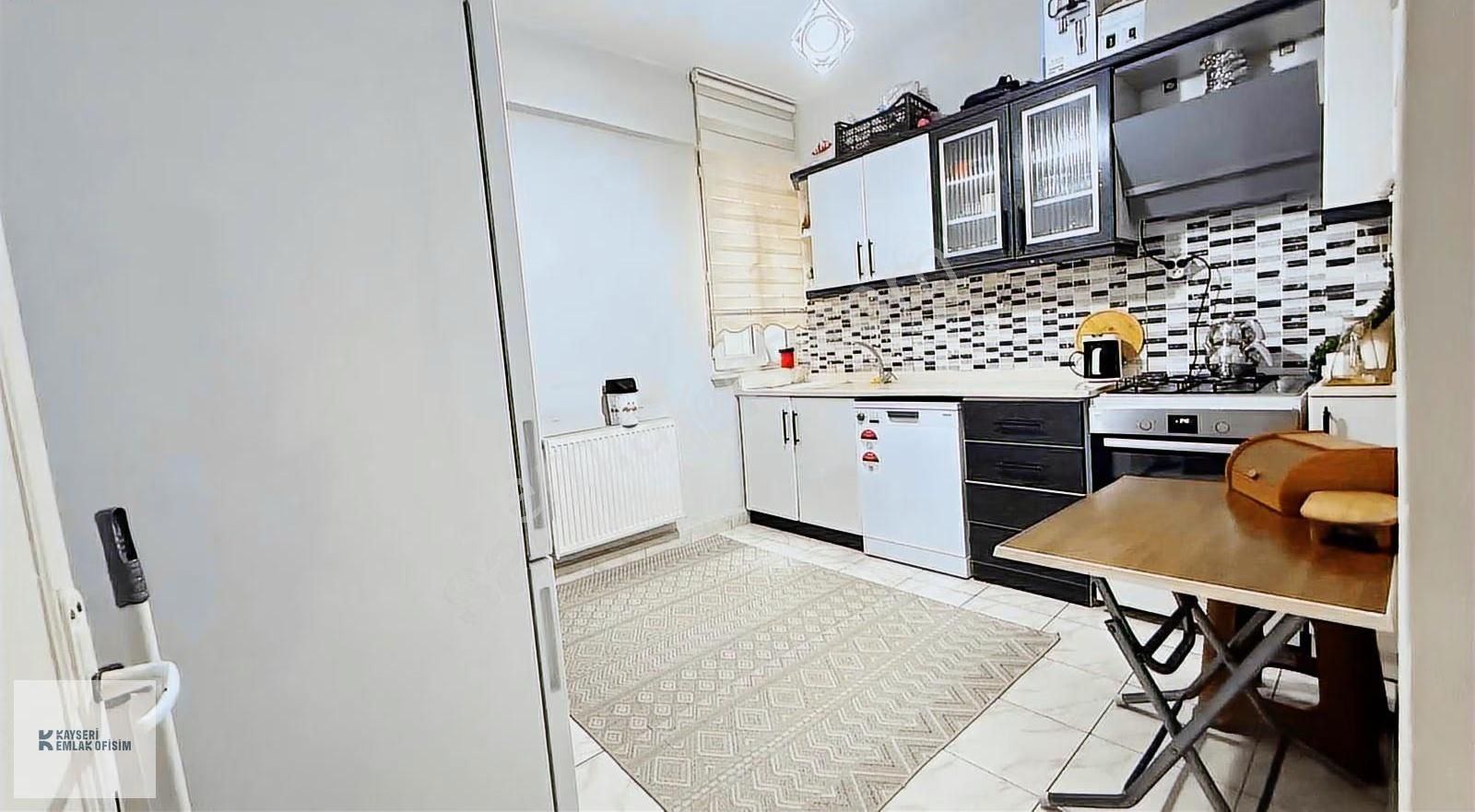 Emlak Ofisimden Hürriyet Mah 3+1 Yapılı Daire - Görsel 16