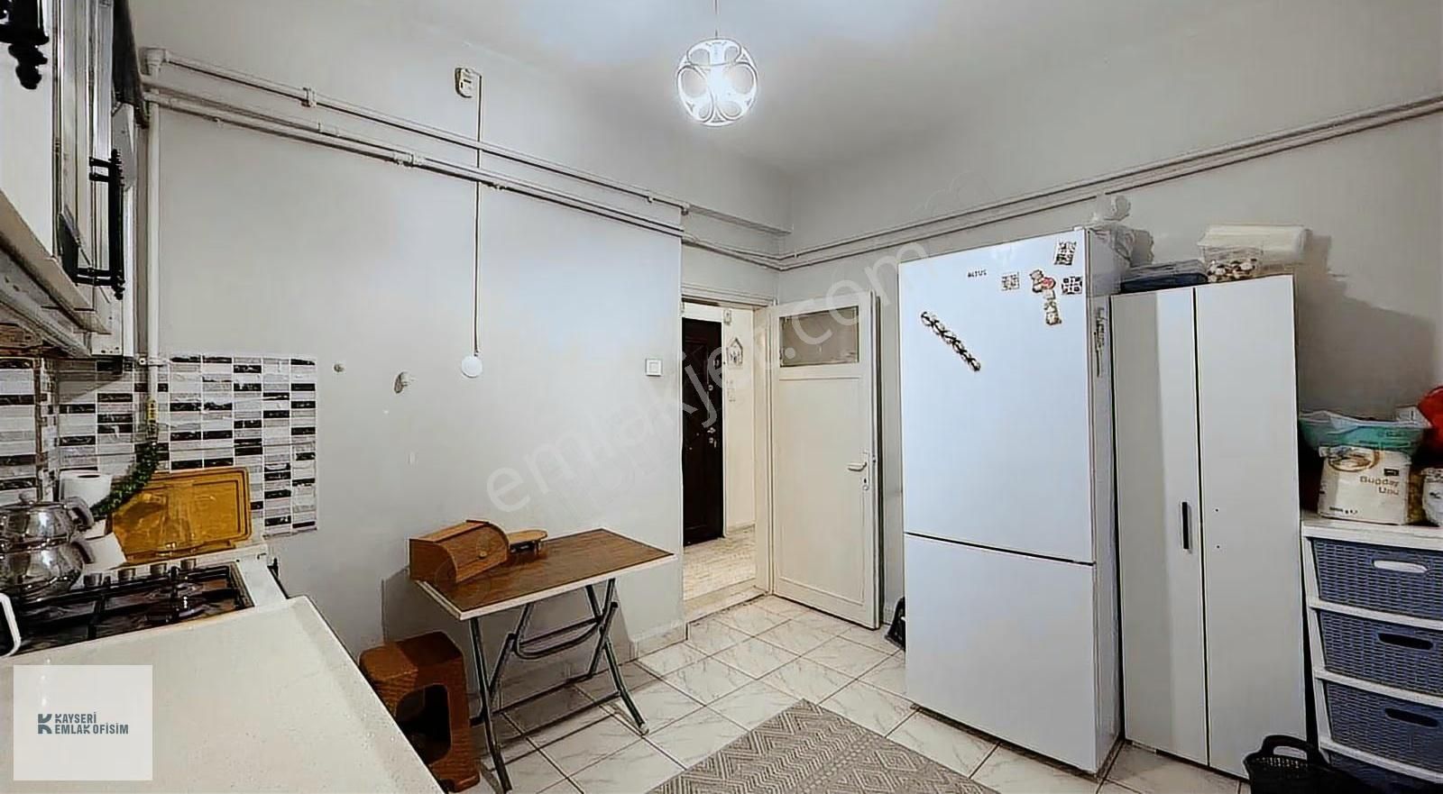 Emlak Ofisimden Hürriyet Mah 3+1 Yapılı Daire - Görsel 11