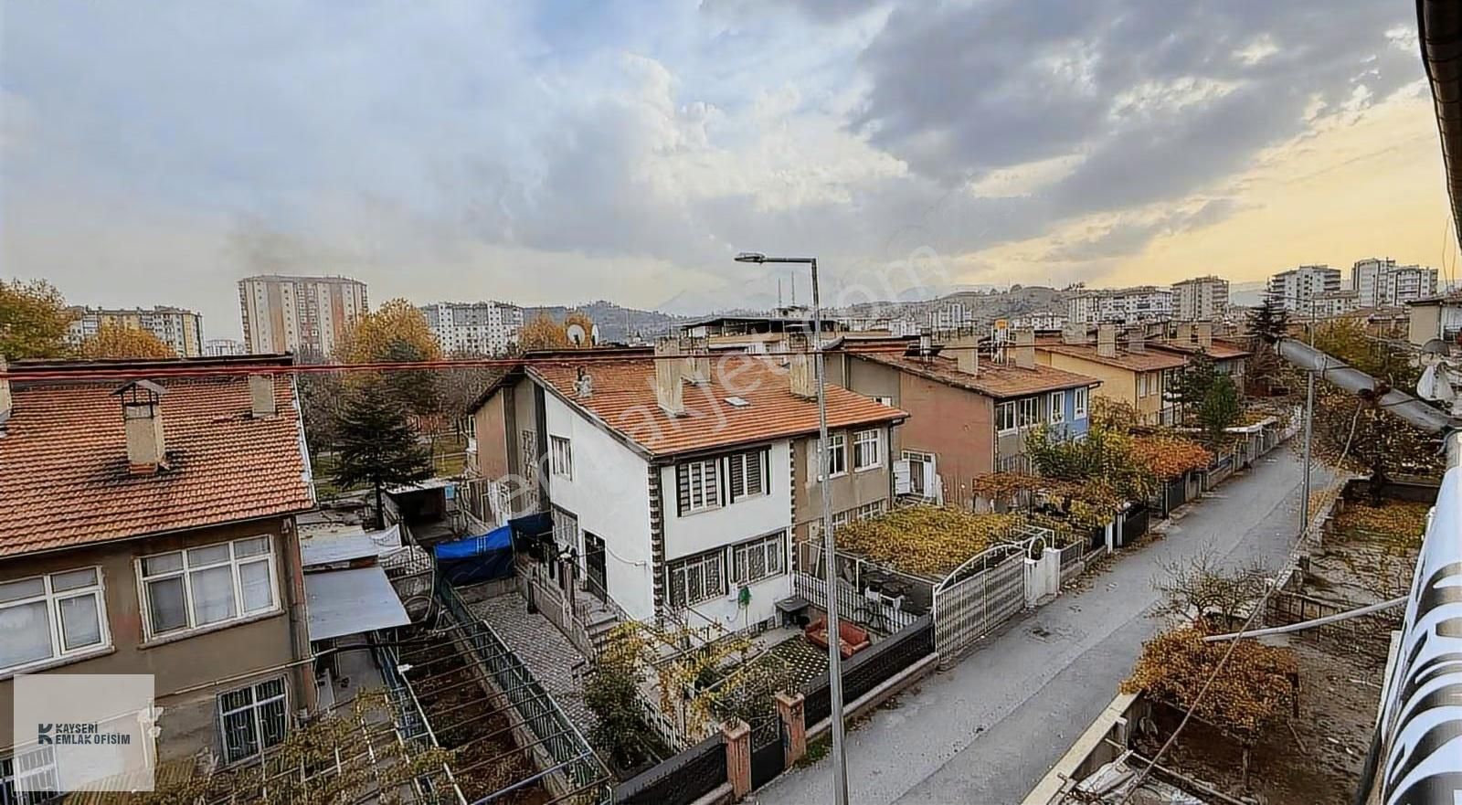 Emlak Ofisimden Hürriyet Mah 3+1 Yapılı Daire - Görsel 7