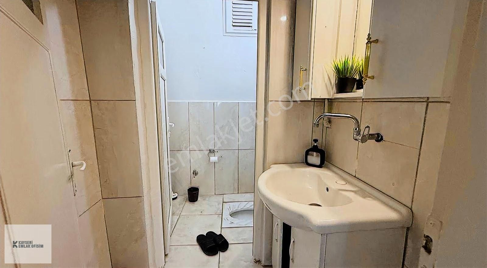 Emlak Ofisimden Hürriyet Mah 3+1 Yapılı Daire - Görsel 12