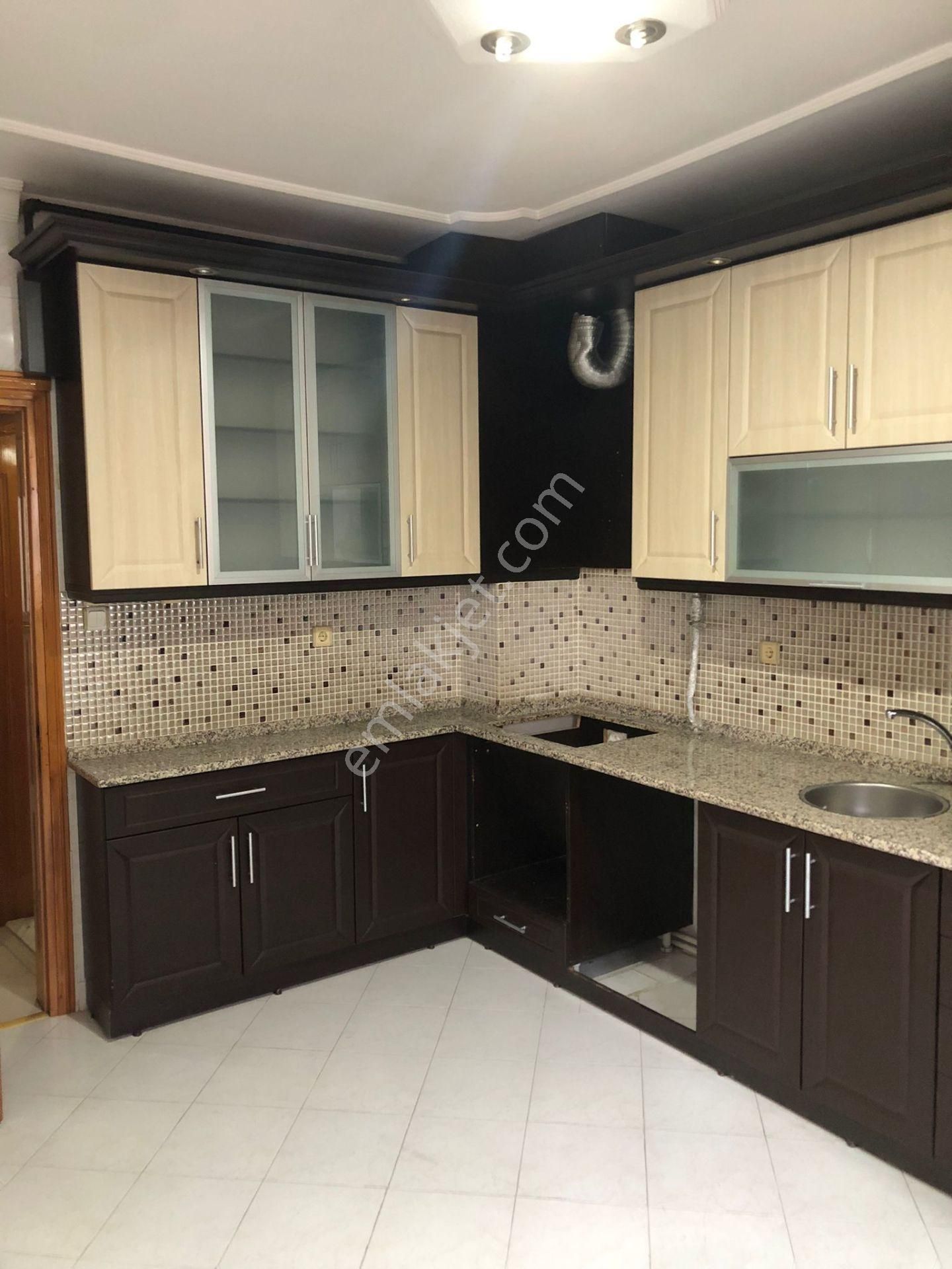 Merkezi Konumda Kiralık 2+1 Doğalgazlı Ara Kat Daire - Görsel 4