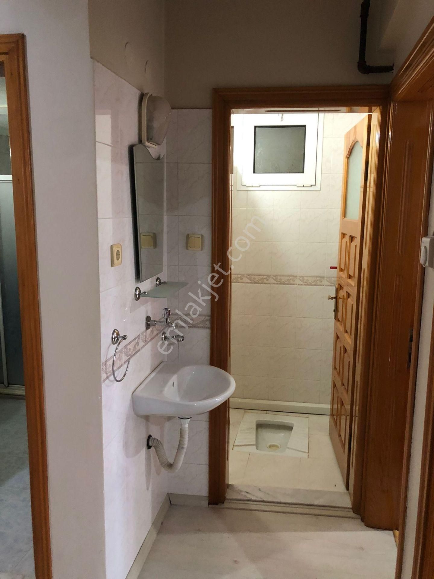 Merkezi Konumda Kiralık 2+1 Doğalgazlı Ara Kat Daire - Görsel 21