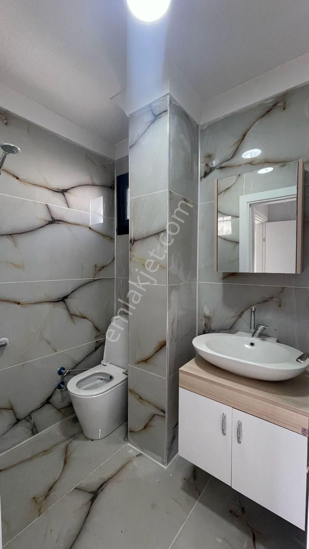 Yeniçiftlikte Denize 200 Metre Mesafede Ful Deniz Manzaralı 5+1 Müstakil Villa - Görsel 10