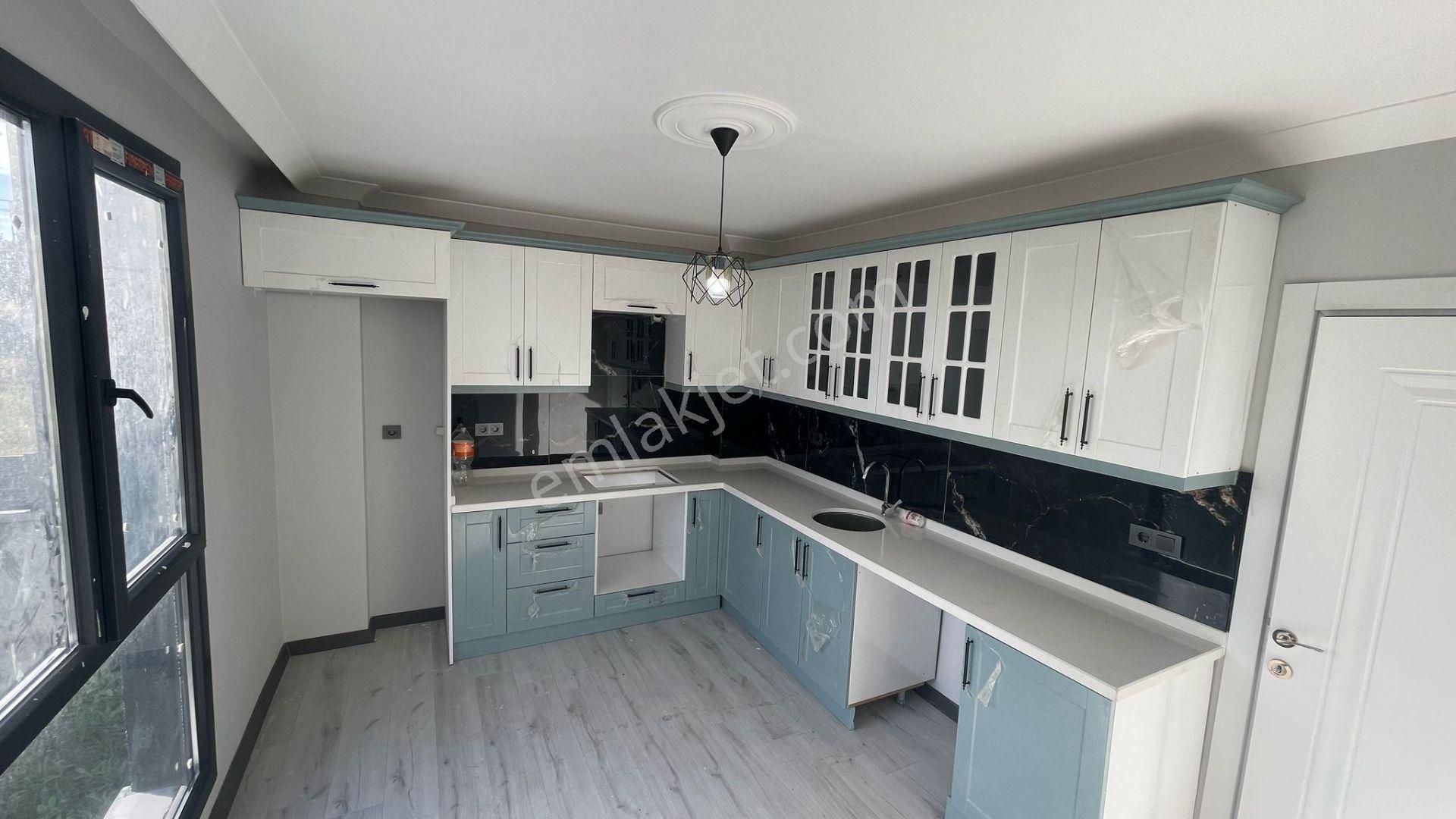 Yeniçiftlikte Denize 200 Metre Mesafede Ful Deniz Manzaralı 5+1 Müstakil Villa - Görsel 30