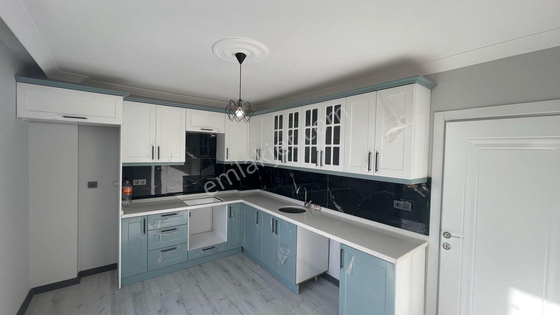 Yeniçiftlikte Denize 200 Metre Mesafede Ful Deniz Manzaralı 5+1 Müstakil Villa - Görsel 26