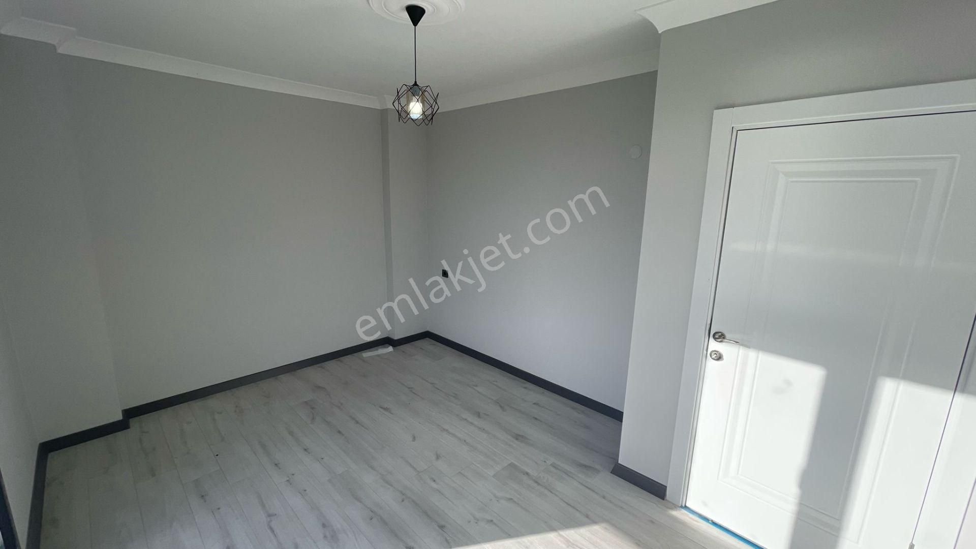 Yeniçiftlikte Denize 200 Metre Mesafede Ful Deniz Manzaralı 5+1 Müstakil Villa - Görsel 15