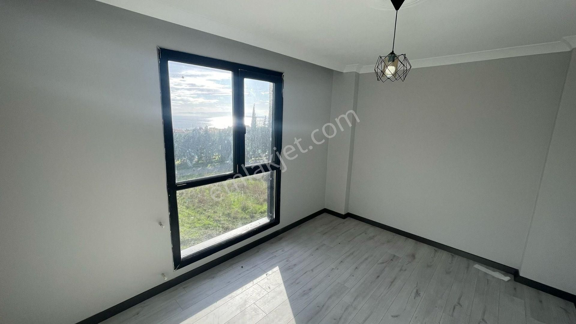 Yeniçiftlikte Denize 200 Metre Mesafede Ful Deniz Manzaralı 5+1 Müstakil Villa - Görsel 17