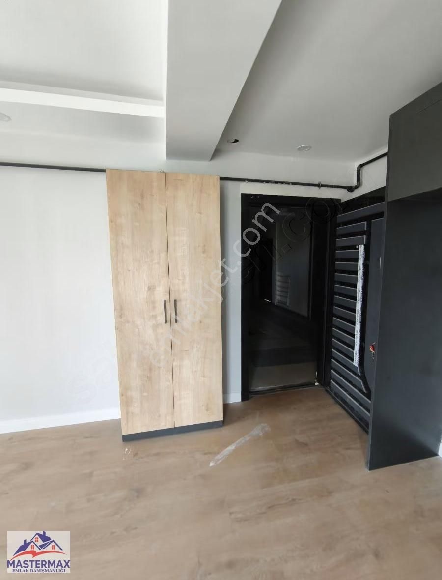 Şeyh Sinan Mahallesi Geniş 1+1 - Görsel 4